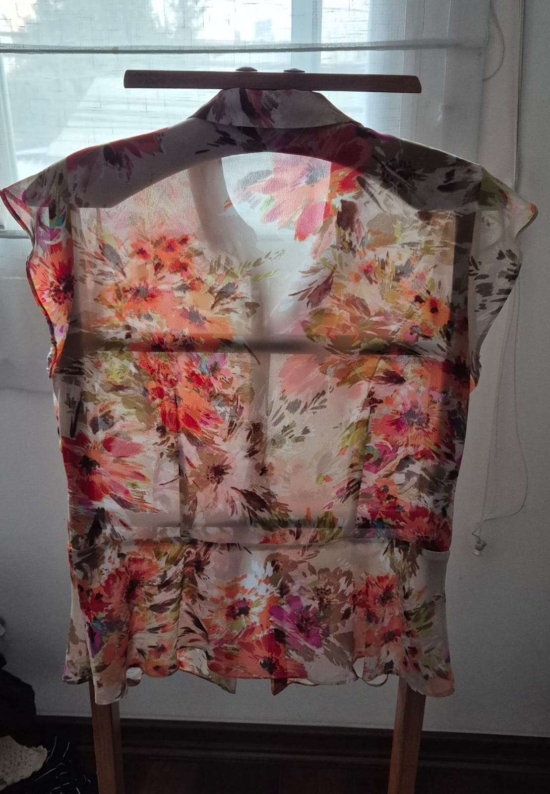 Blusa floral transparente marca Wados - miniatura 3