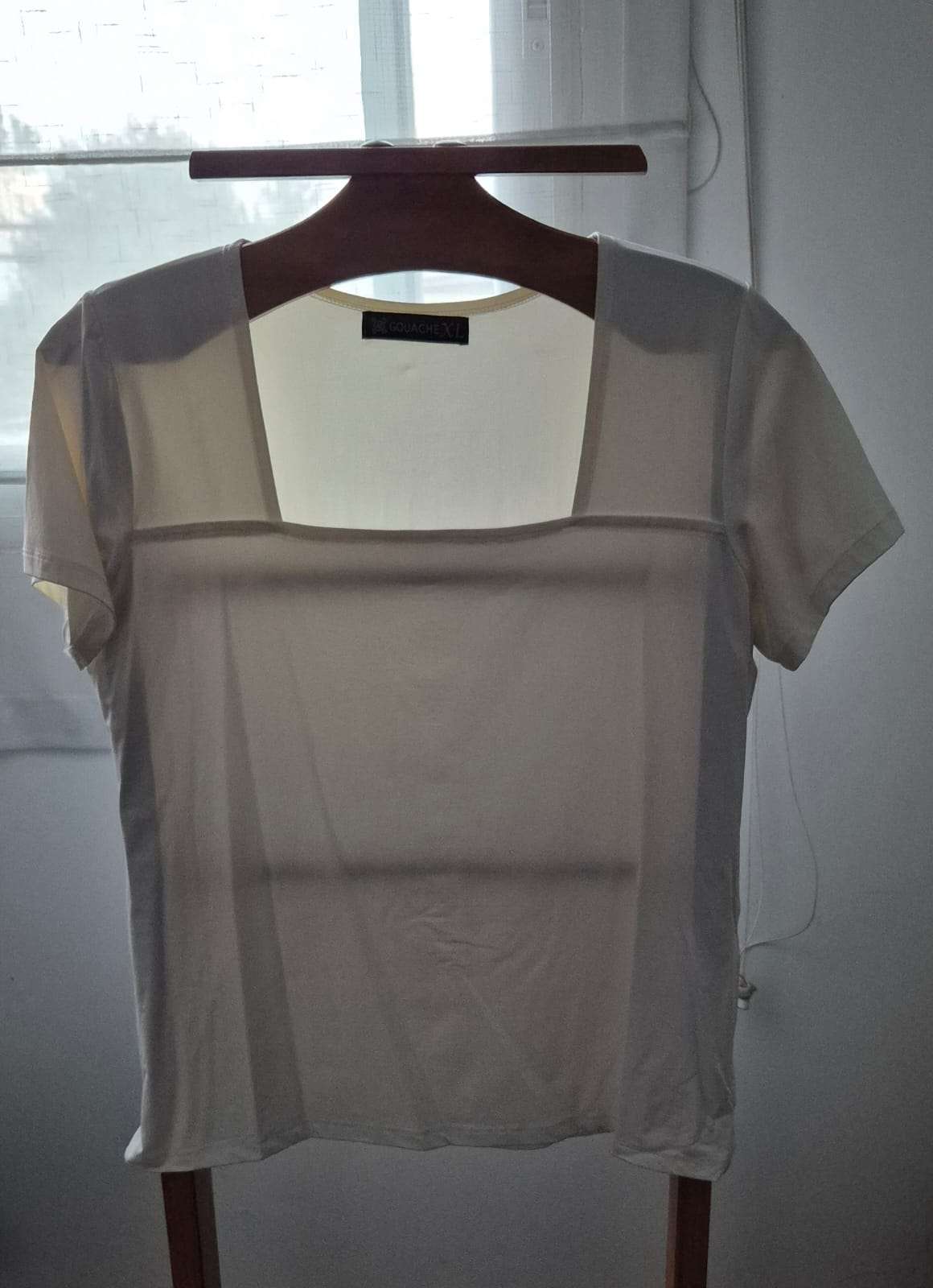 Polera blanca básica - 2