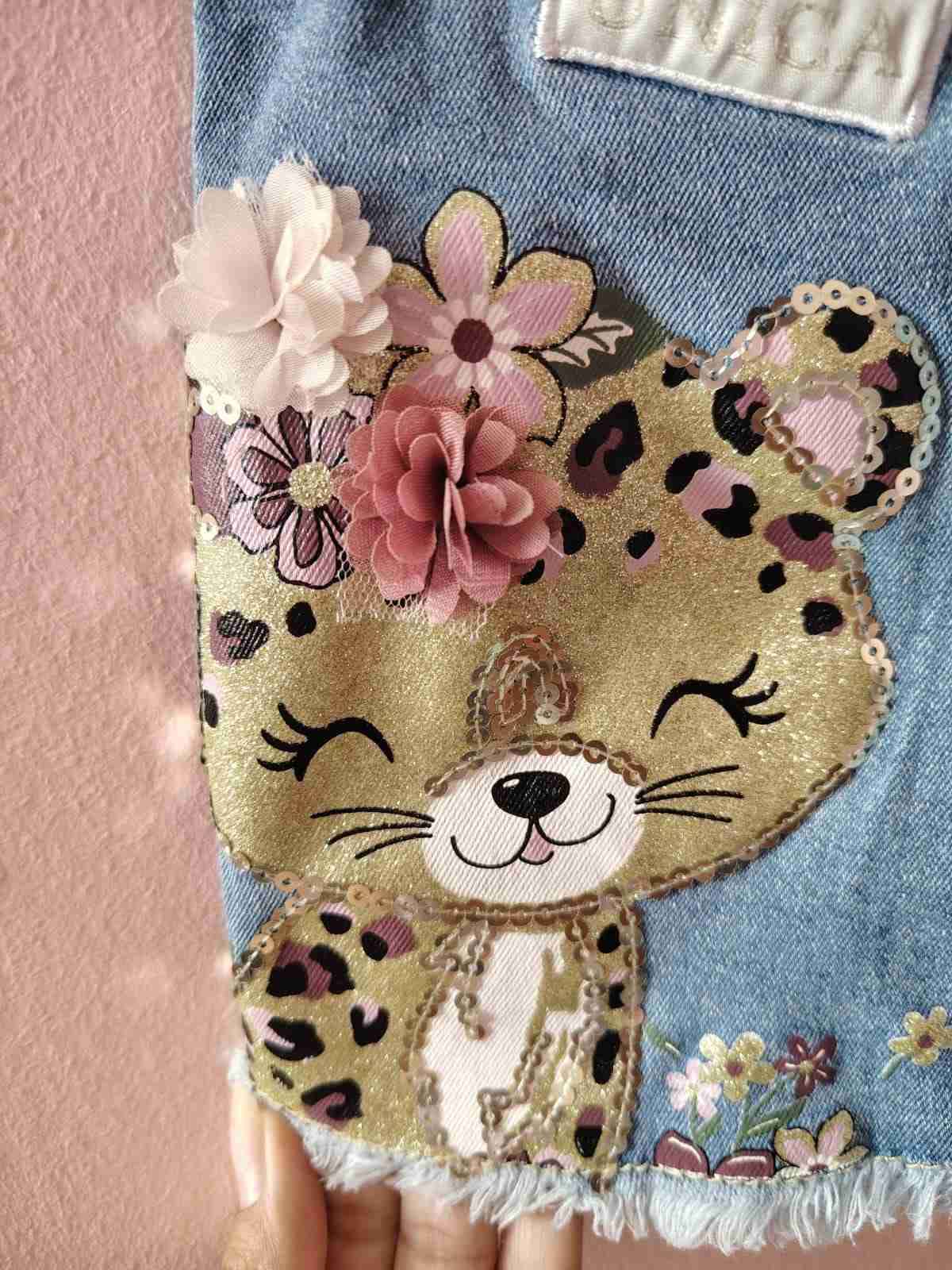 Jumper infantil mezclilla con diseño - miniatura 2