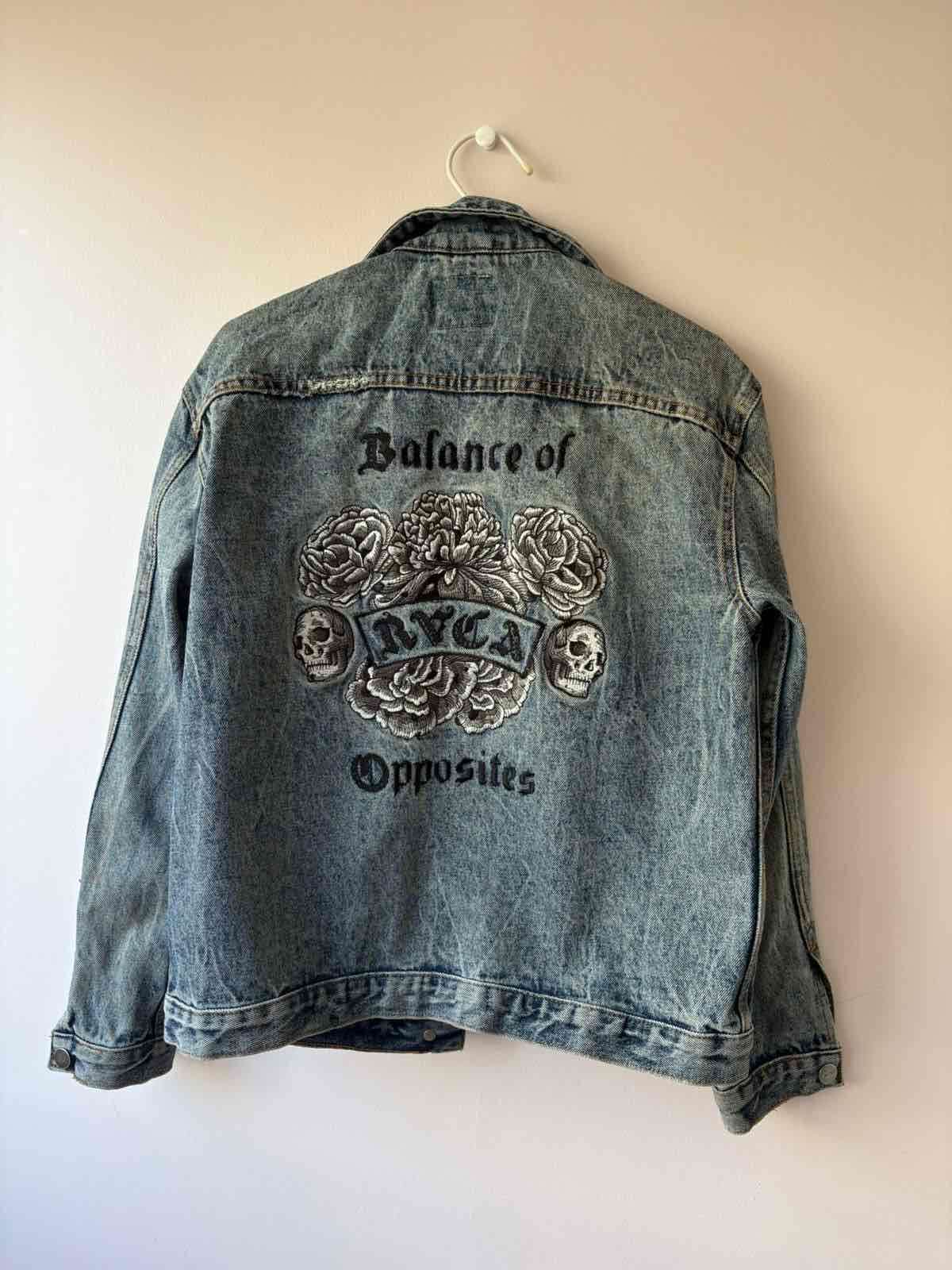 Chaqueta de mezclilla RVCA con bordado - 1