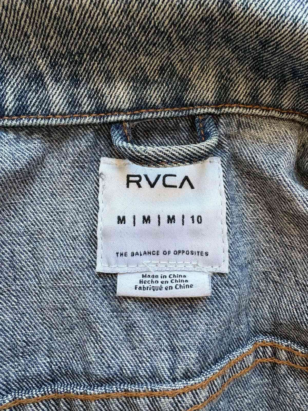 Chaqueta de mezclilla RVCA con bordado - 3