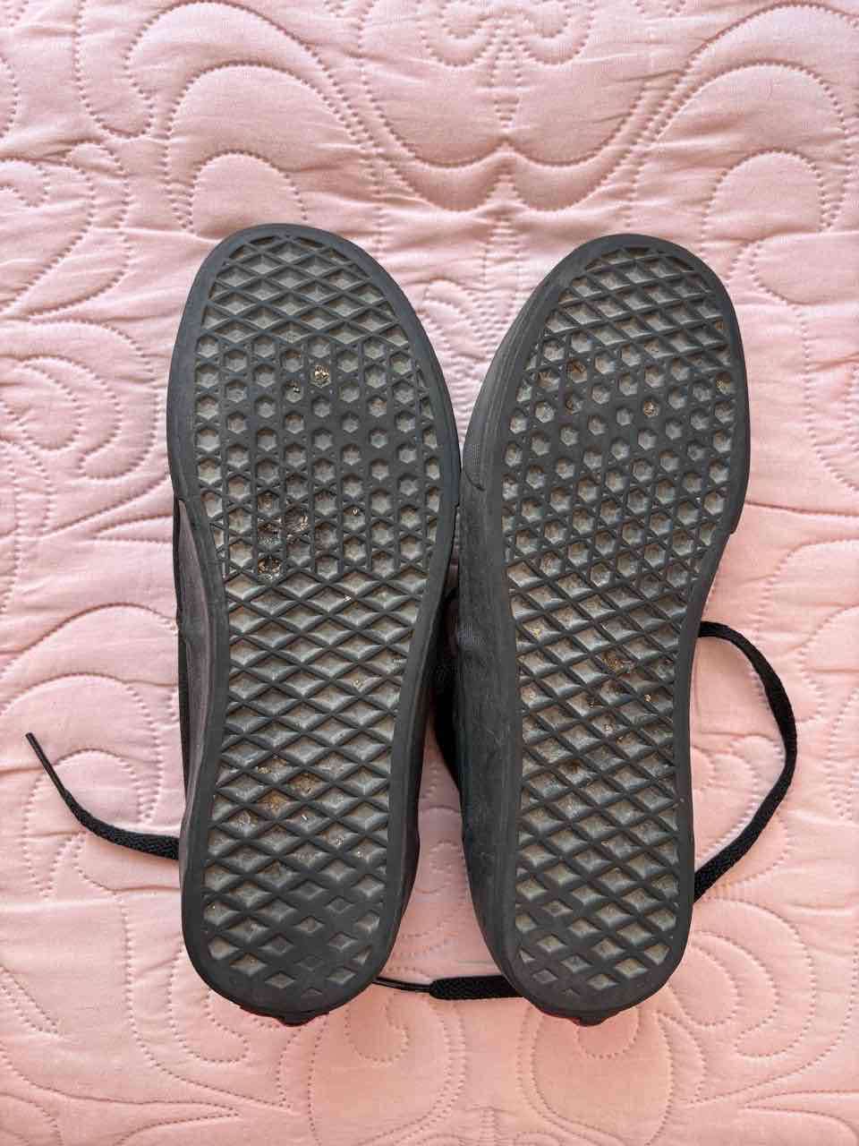 Zapatillas Vans negras estilo casual - miniatura 4