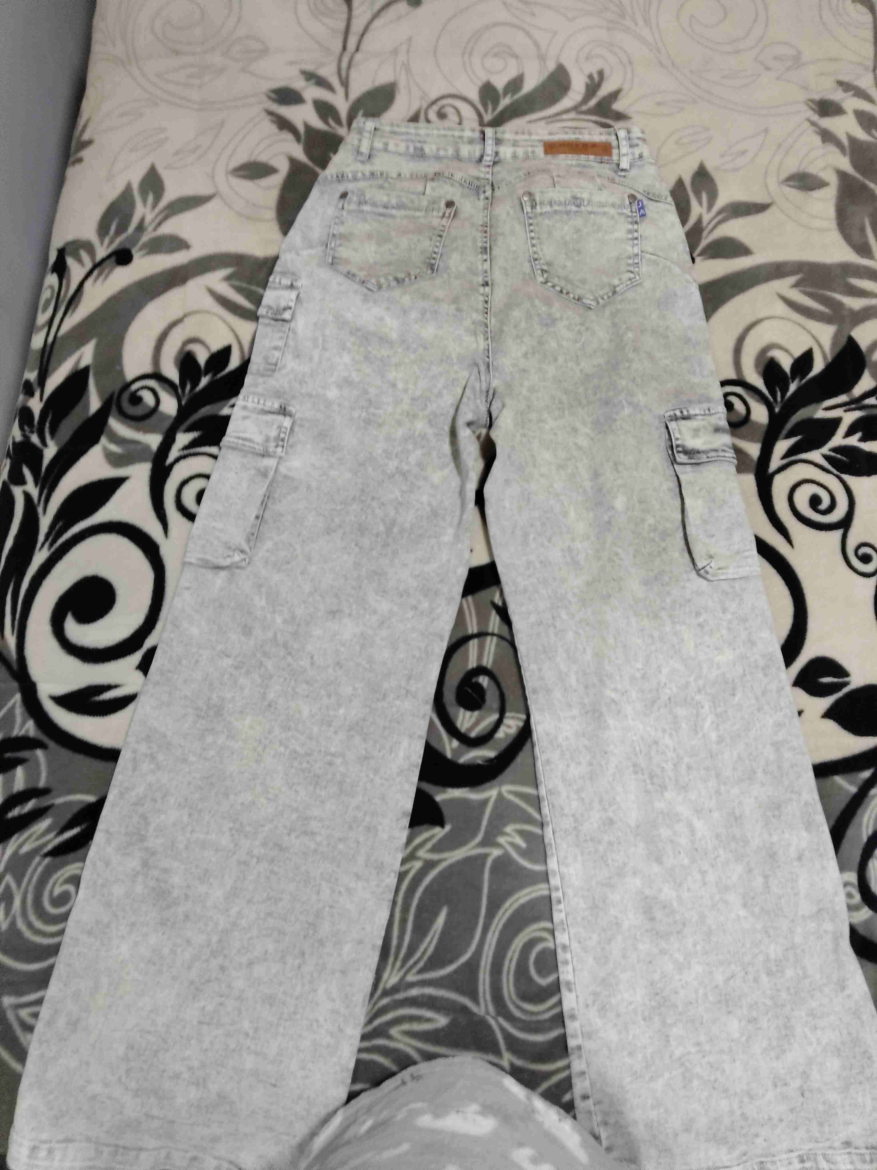 Jeans azul claro estilo cargo - miniatura 4