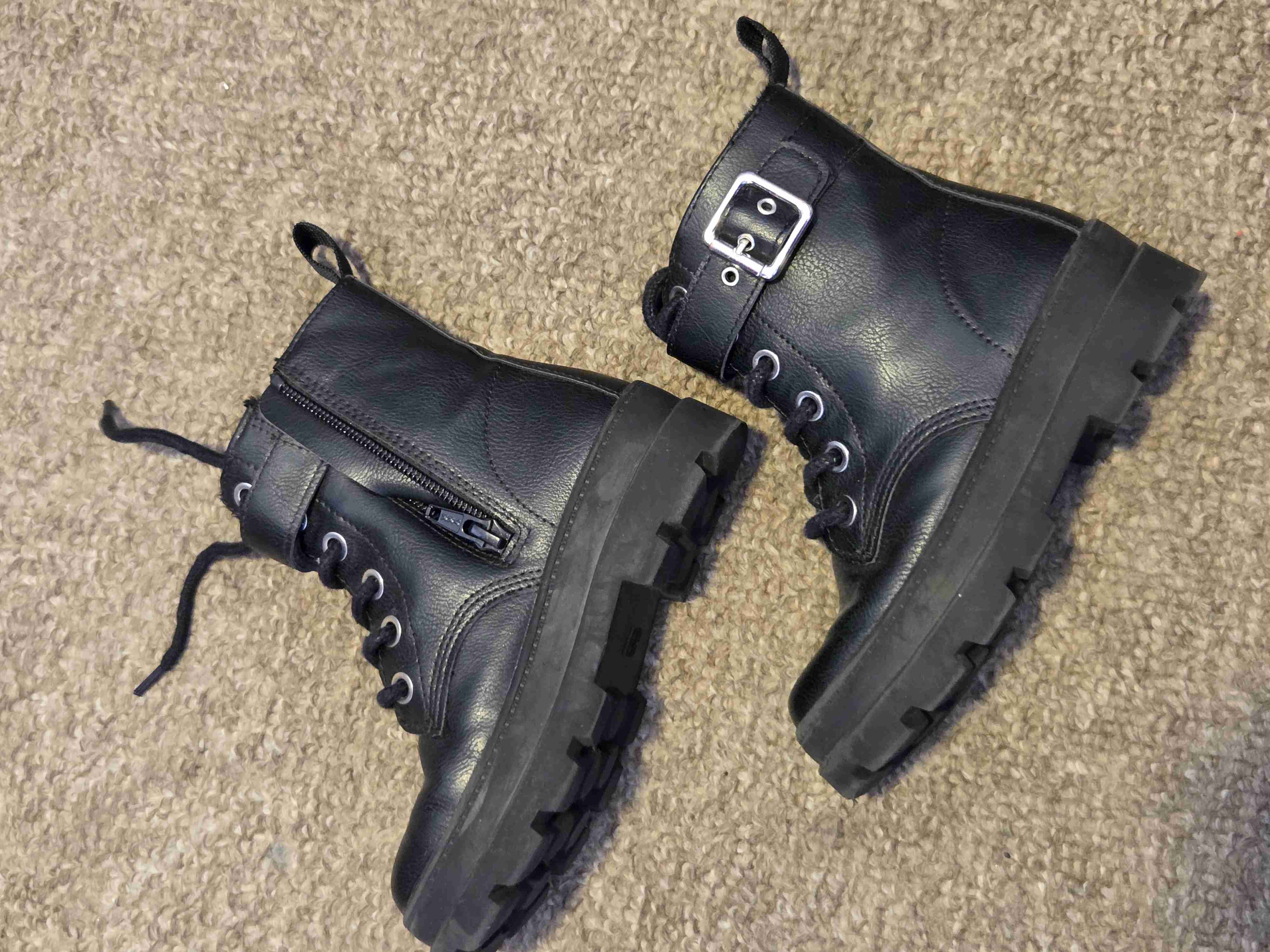 Botines negros H&M nuevos US 10 EUR 27