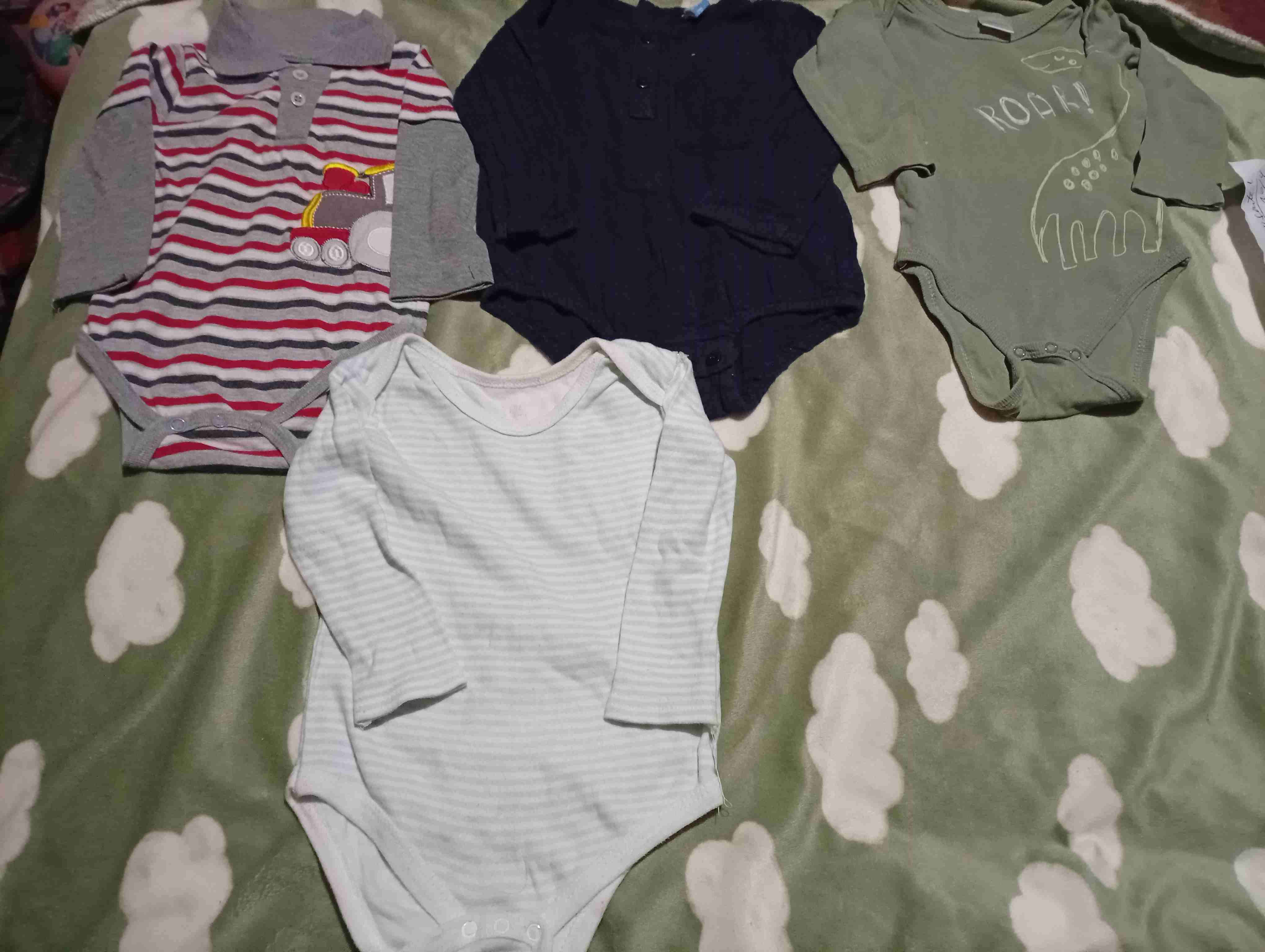 Lote ropa bebe 6-9-12 meses - miniatura 2