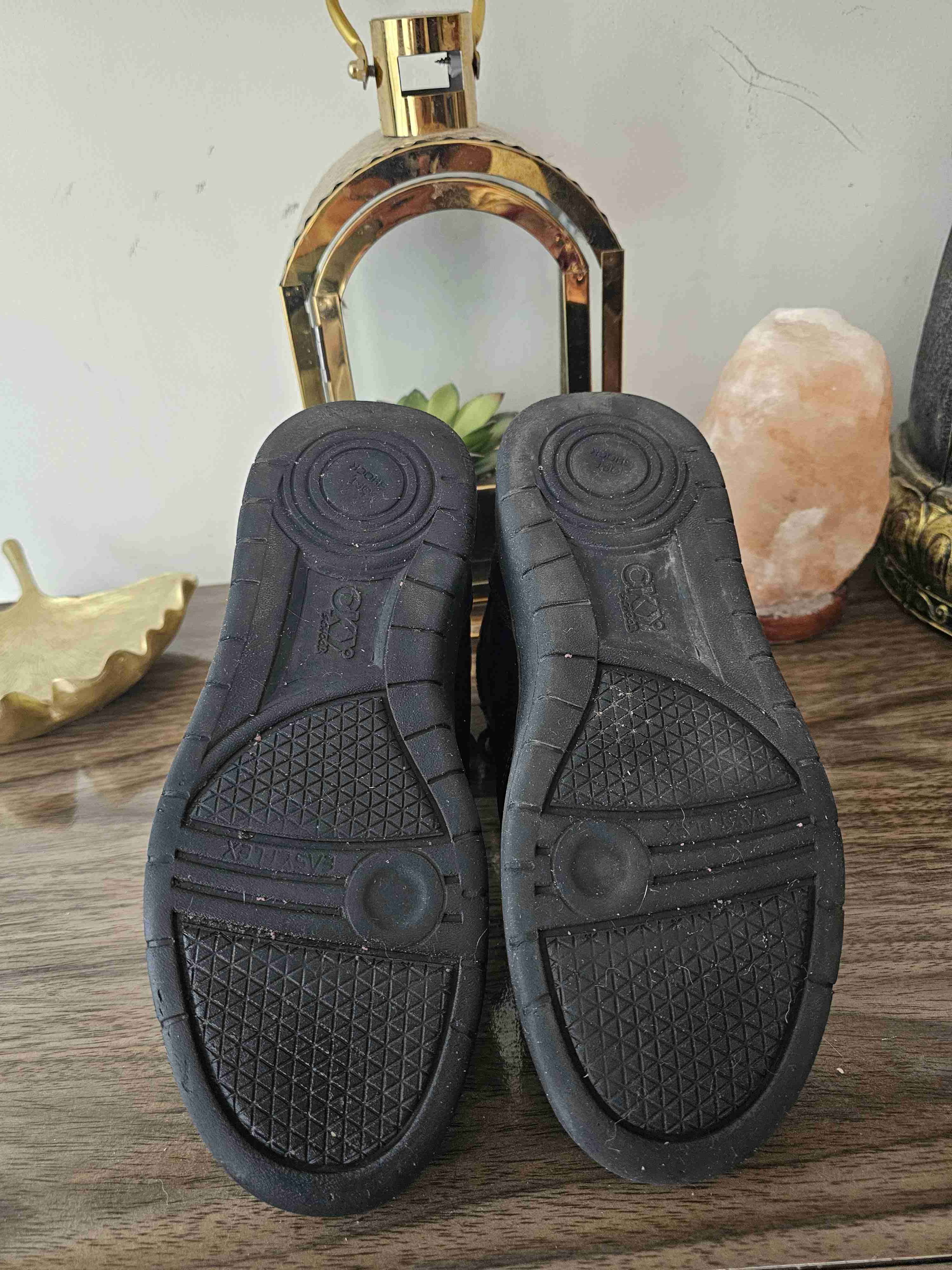 Zapatillas escolares negras unisex, con velcro - miniatura 2