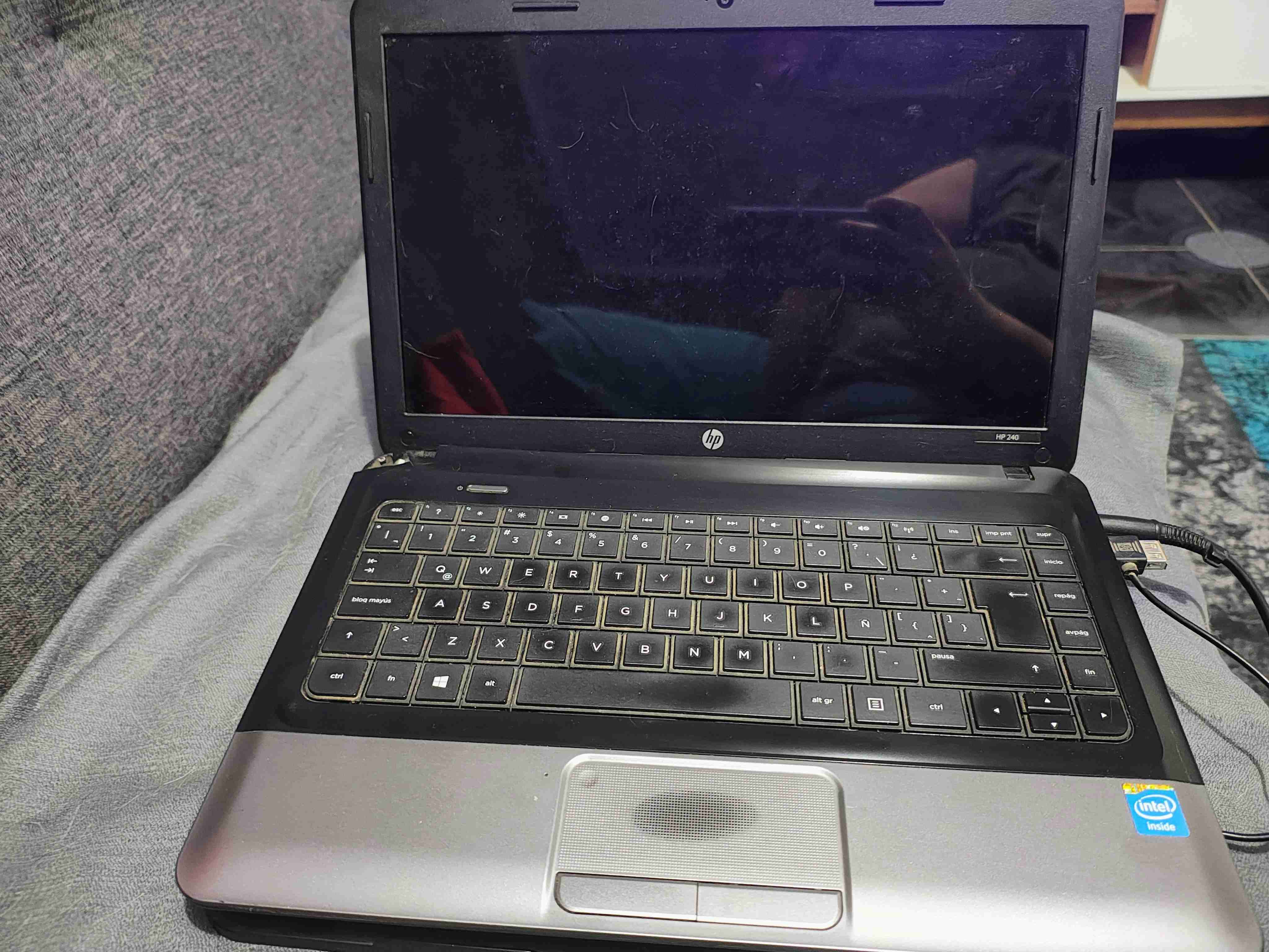 Notebook HP 240 para desarme. - 3