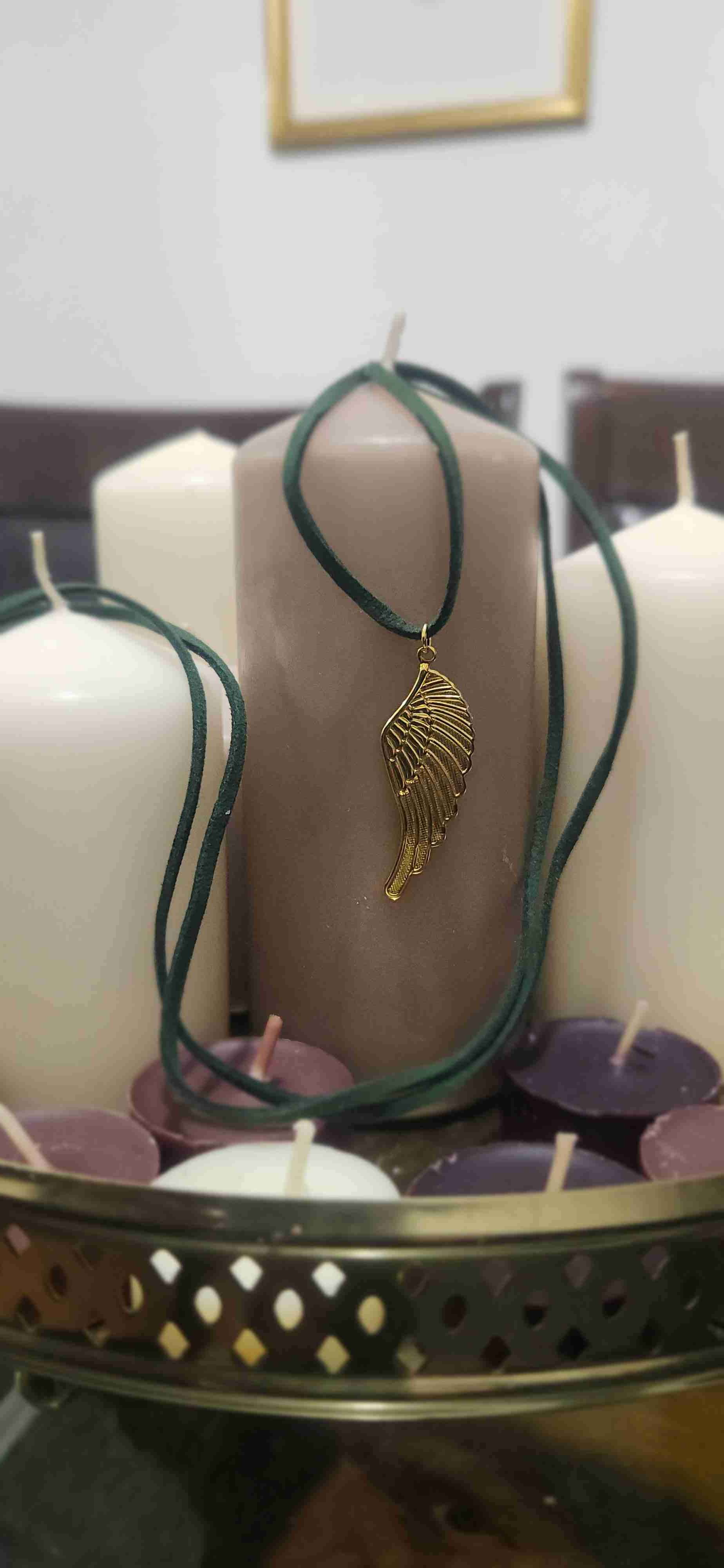 Colgante dorado ala de ángel