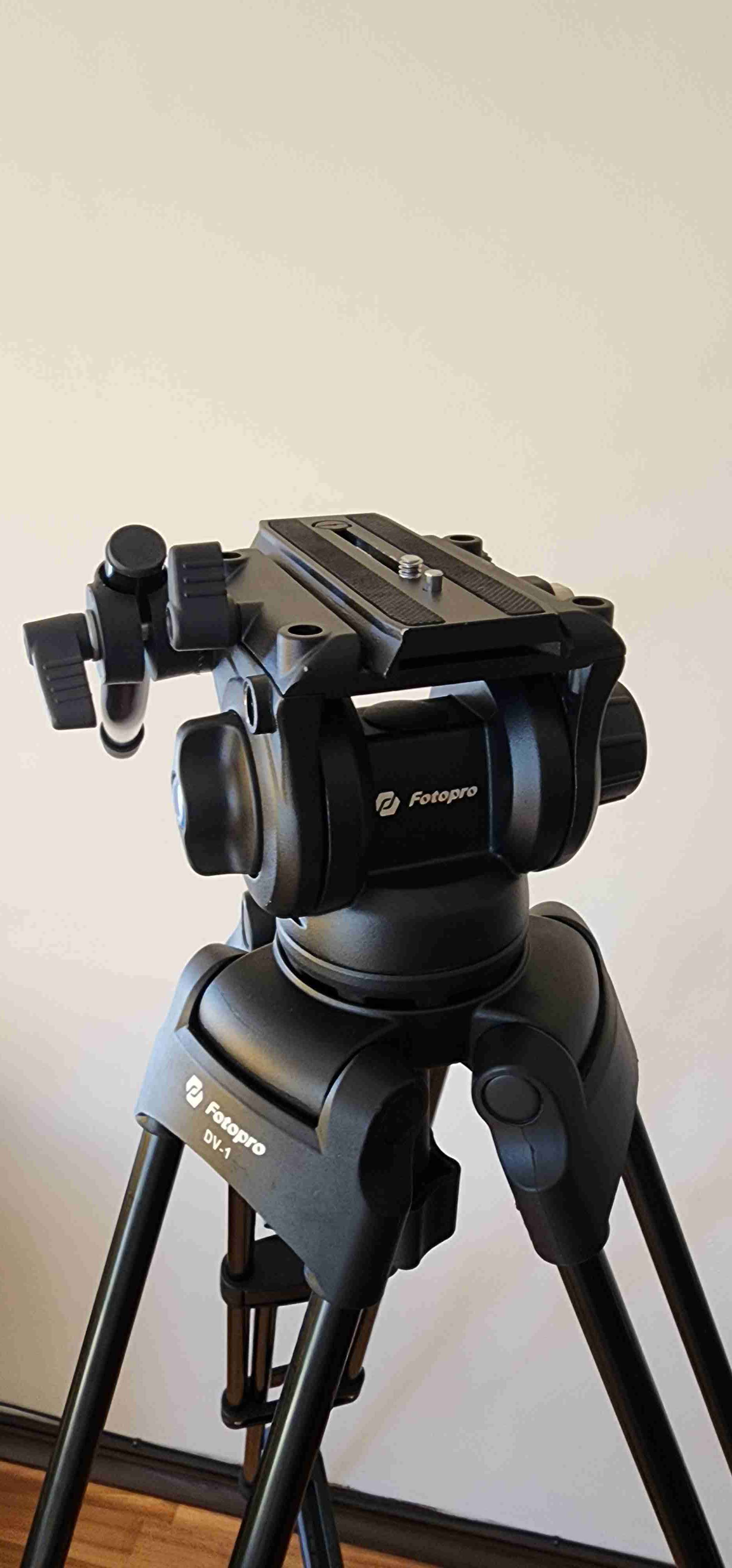 Trípode Fotopro DV-1 robusto - 6
