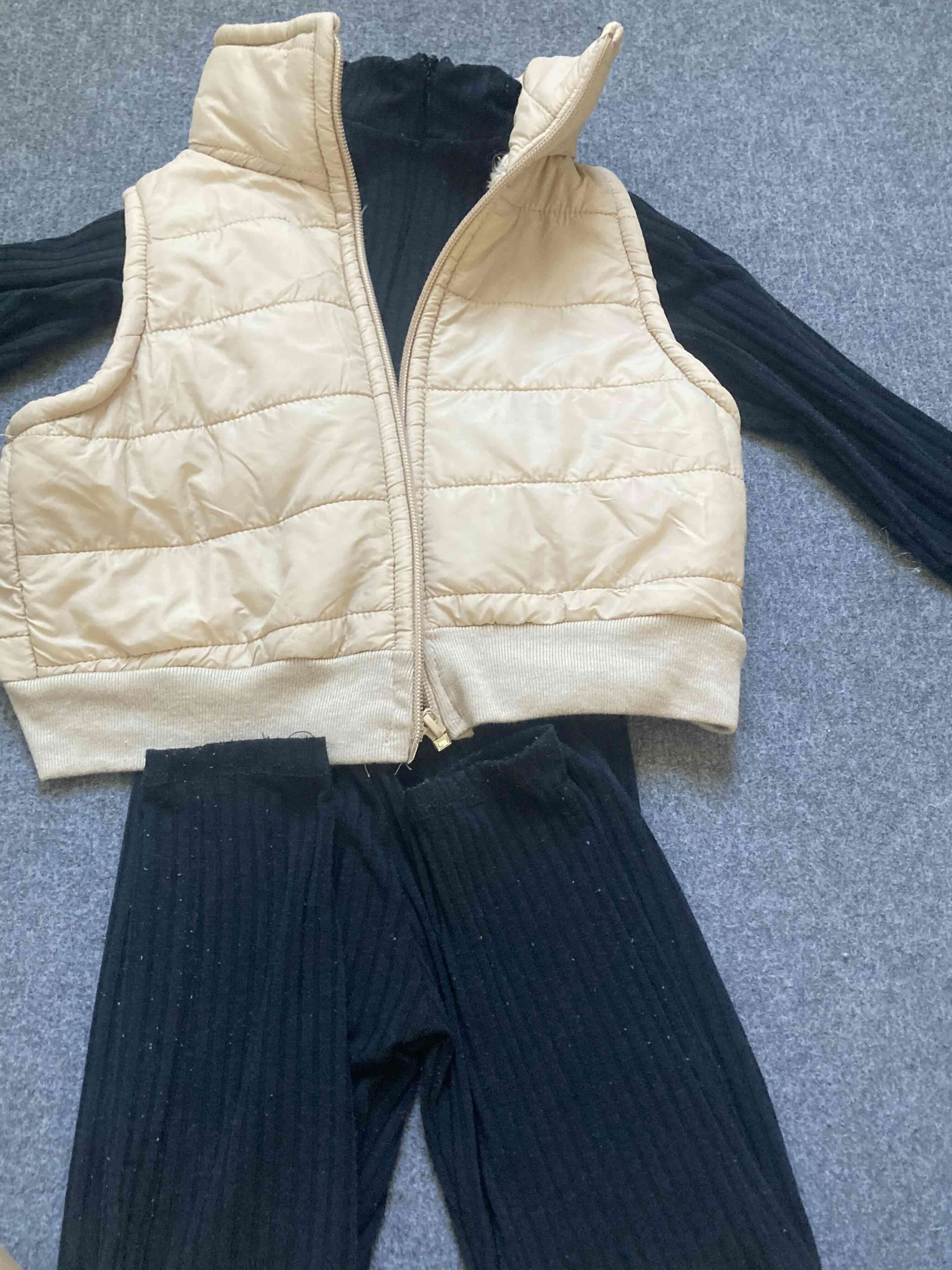 Falda de mezclilla y polera rosada - miniatura 5