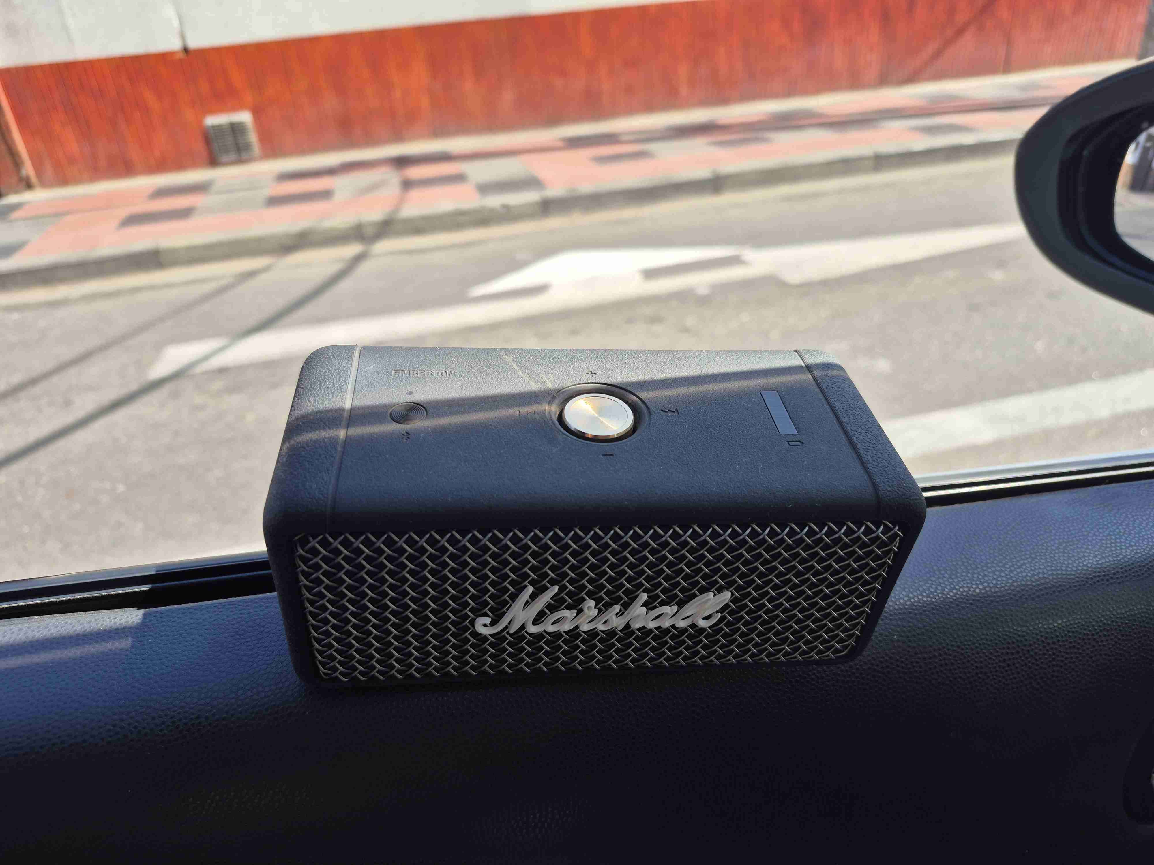 Parlante Marshall portátil - miniatura 2