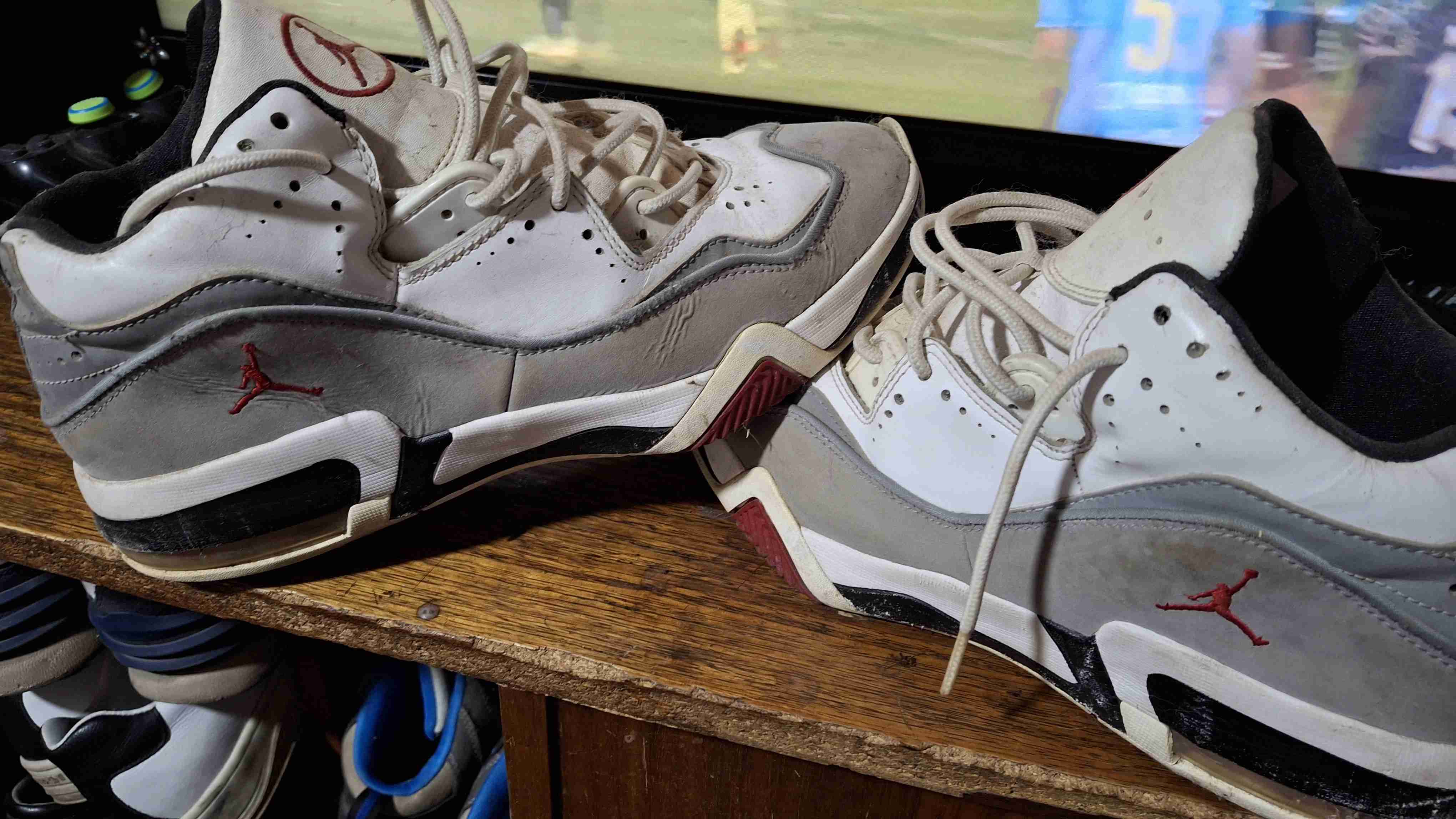 Zapatillas blancas con gris JORDAN - 1