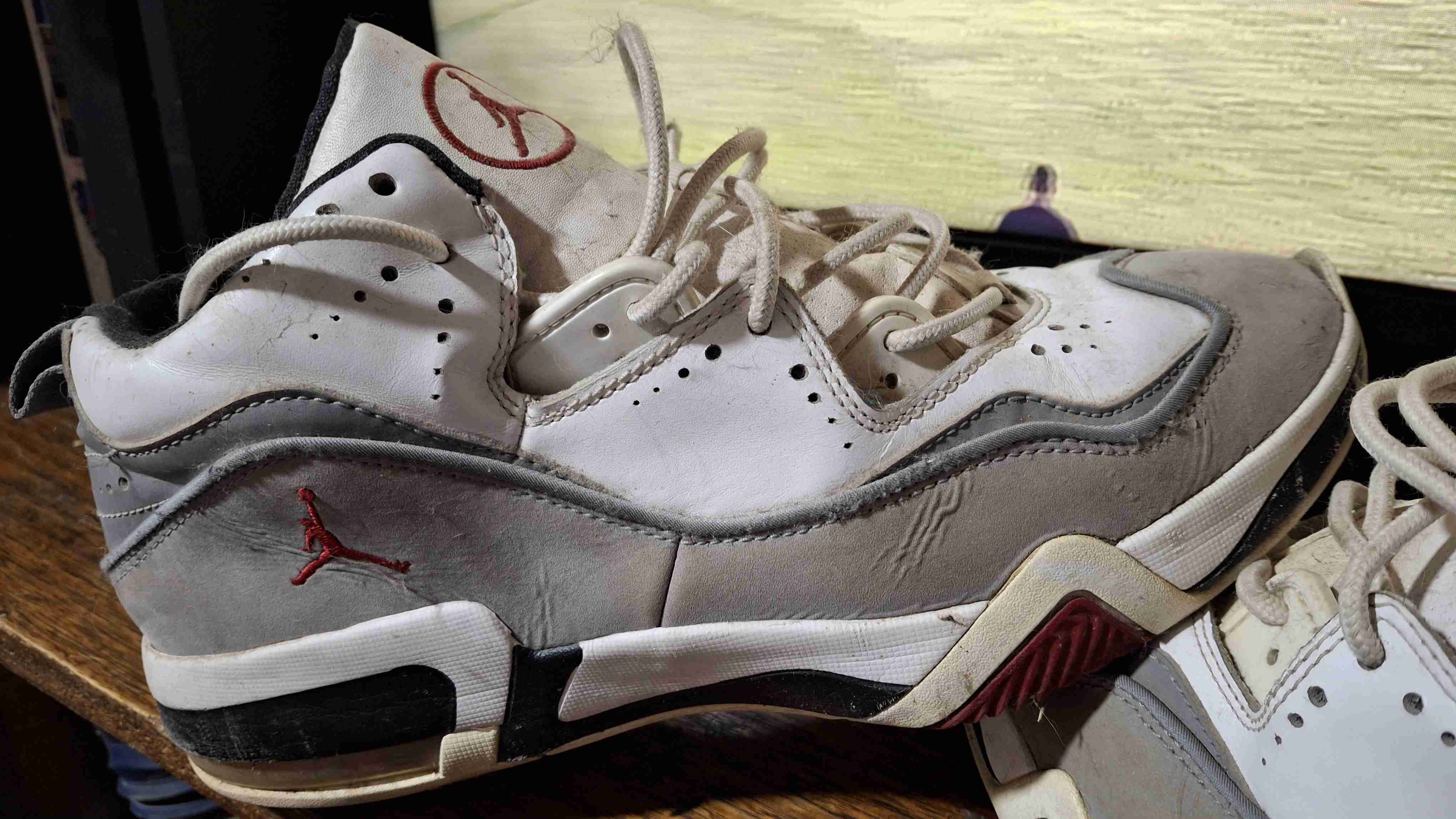 Zapatillas blancas con gris JORDAN - 3