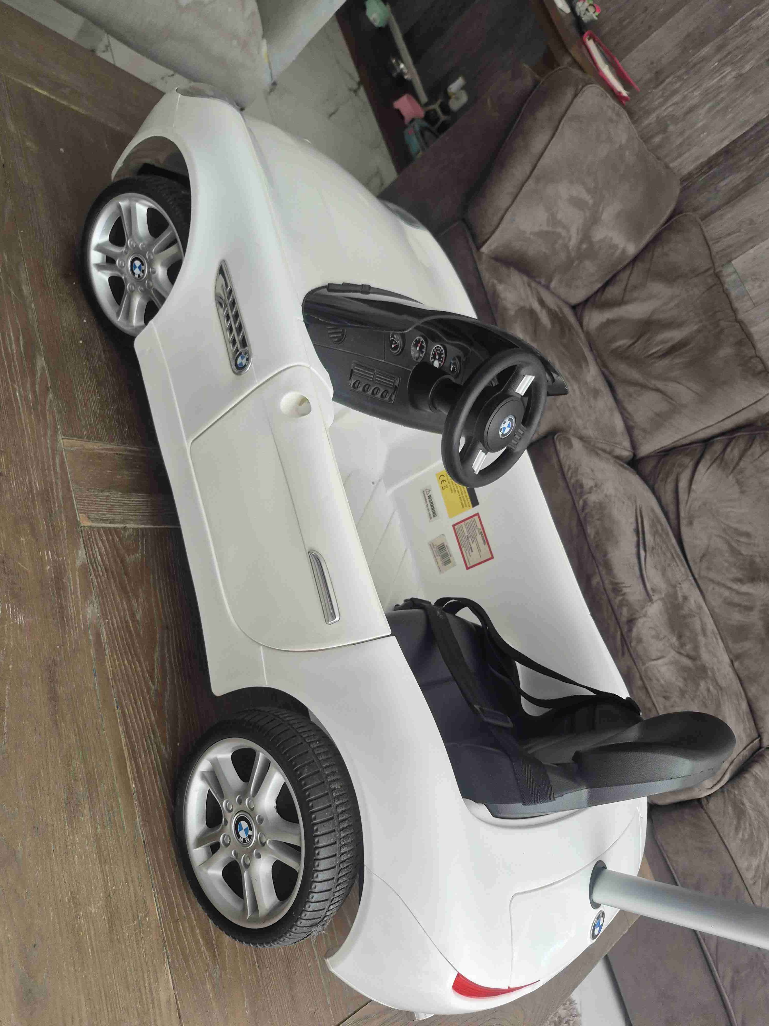 Auto a batería BMW Z8 para niños - 3