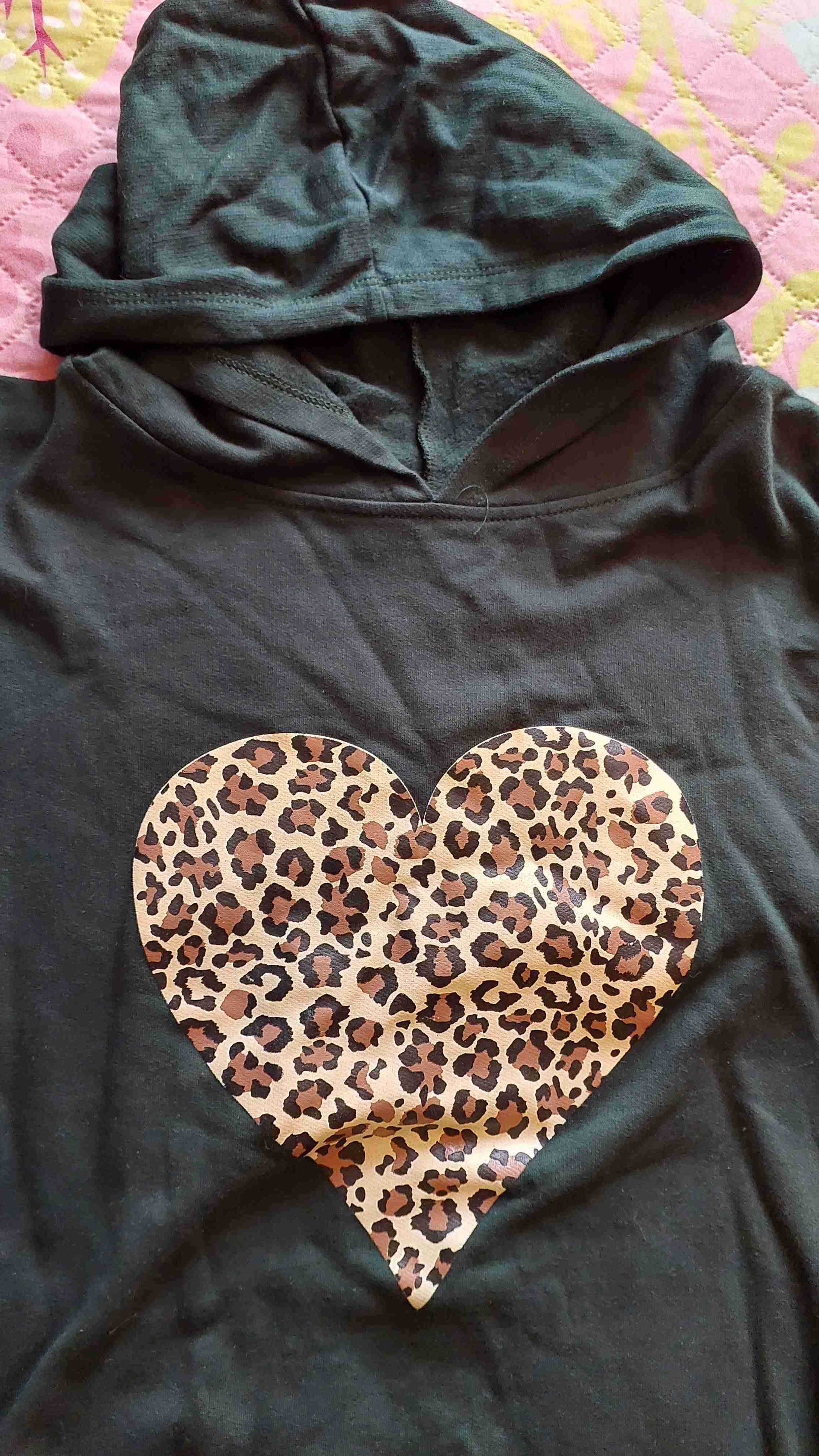 Polerón verde con corazón leopardo - miniatura 2