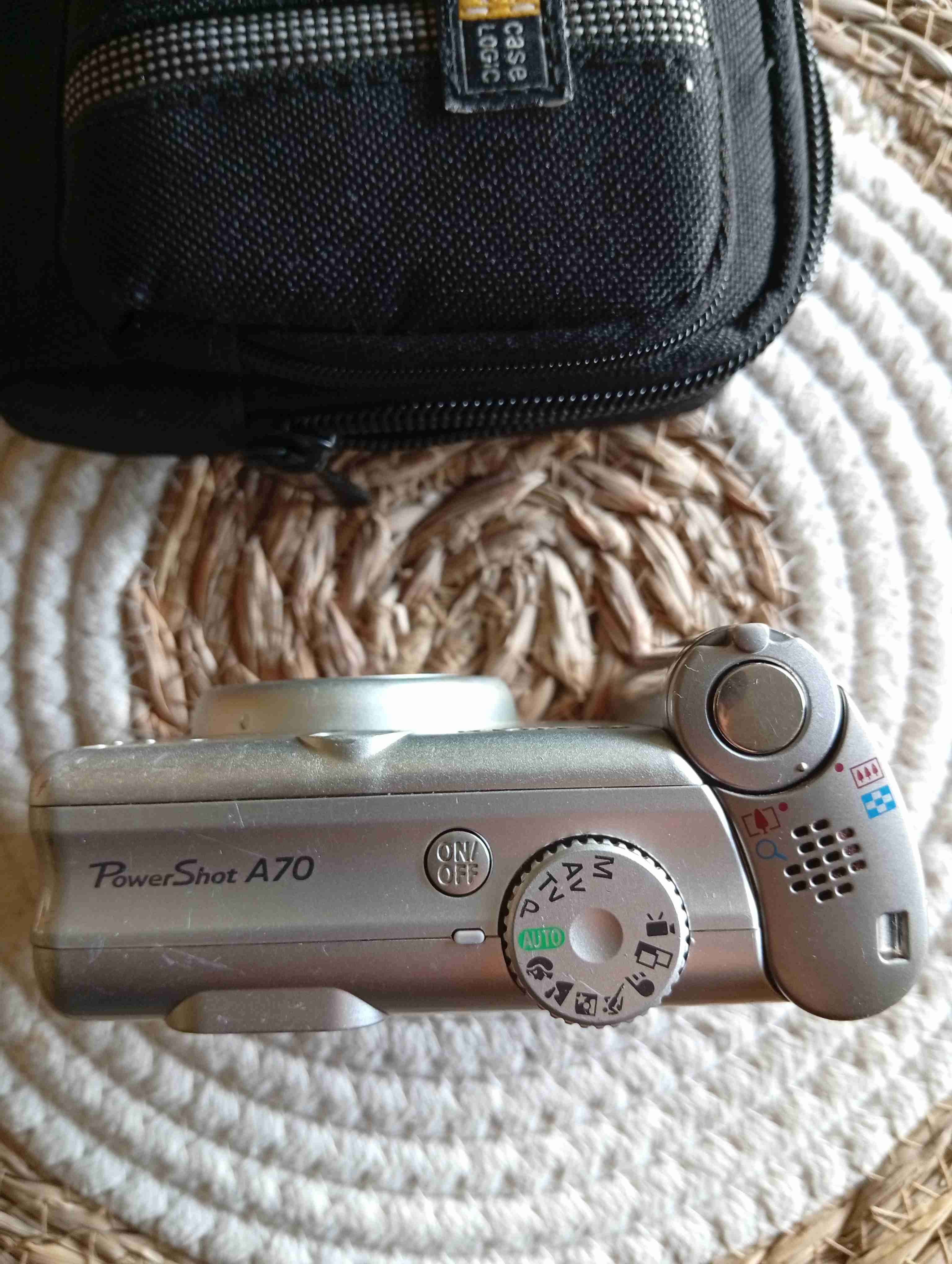 [DETALLE] Cámara Canon PowerShot A70 plateada - miniatura 3