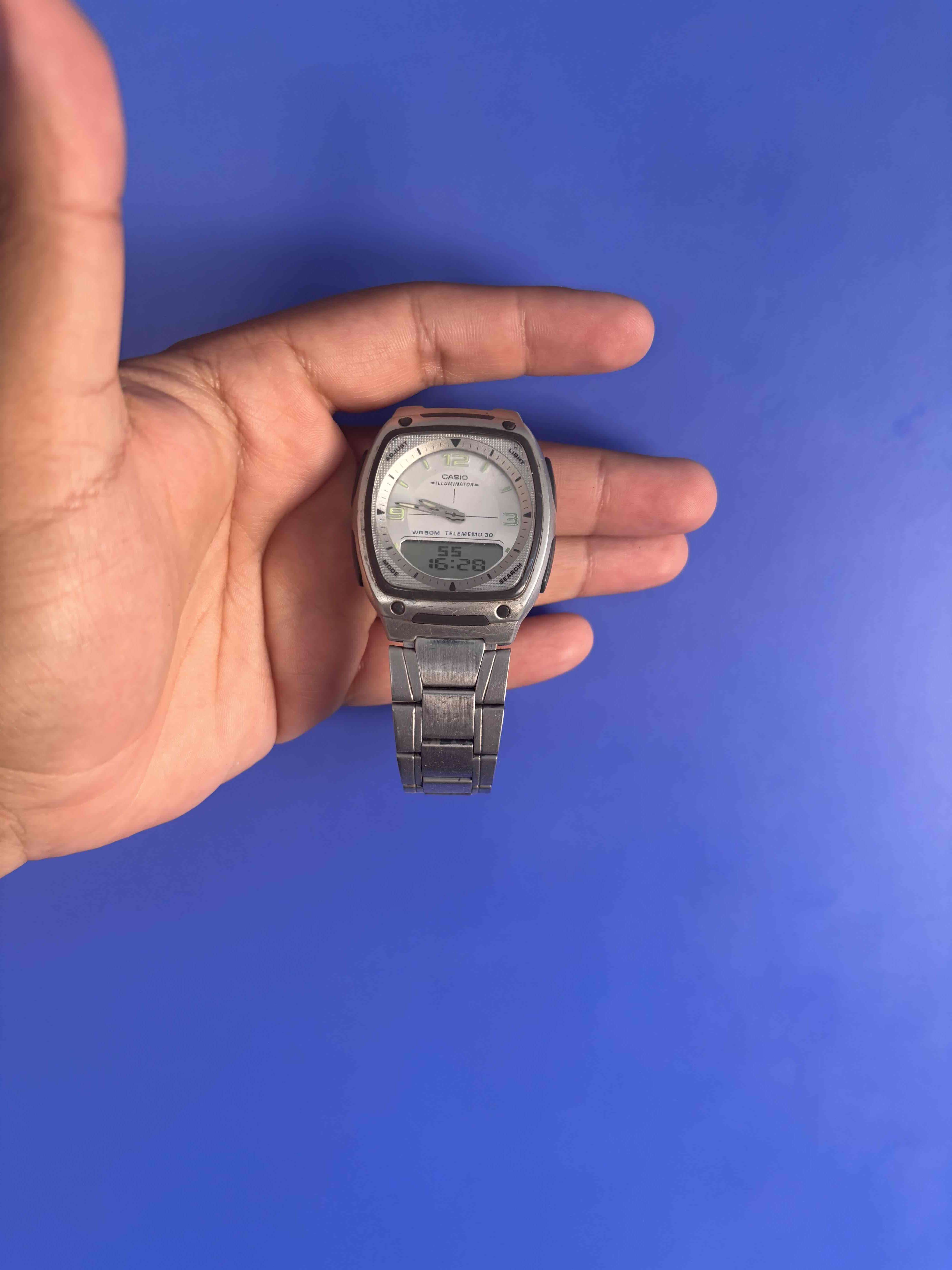 Reloj Casio plateado digital - 1