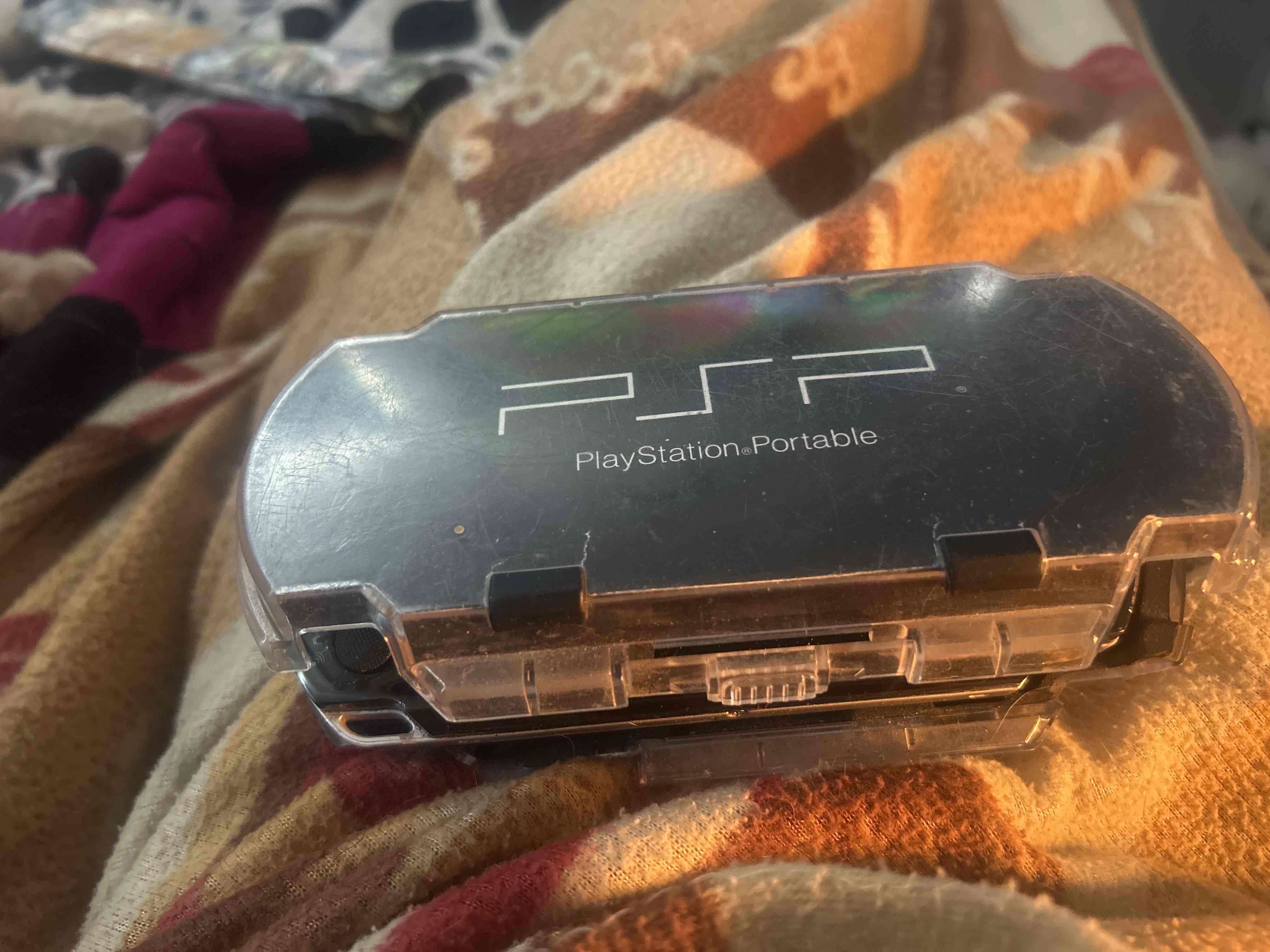 Consola portátil Sony PSP - miniatura 3