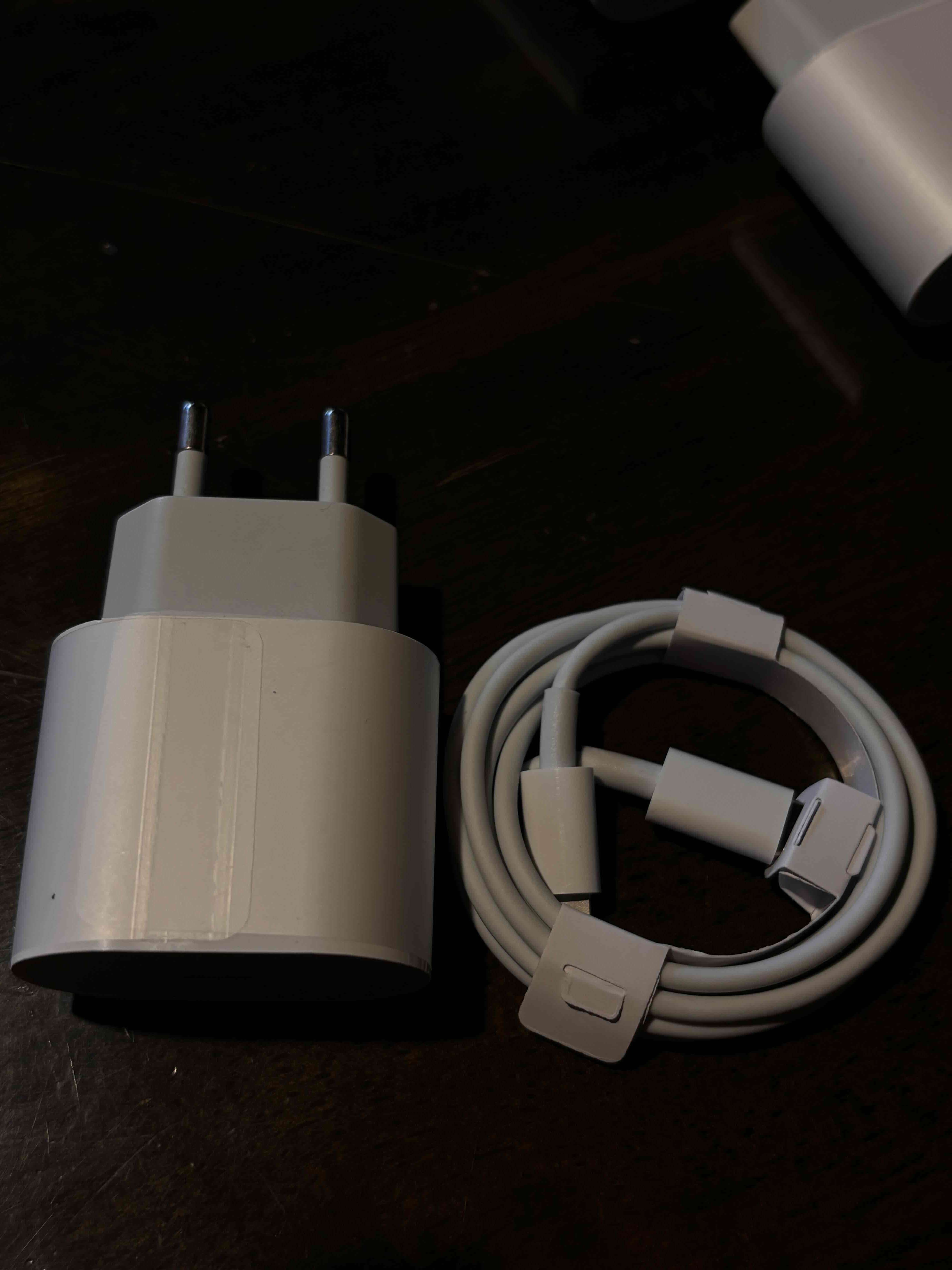 Adaptador de corriente USB-C 35W - miniatura 2