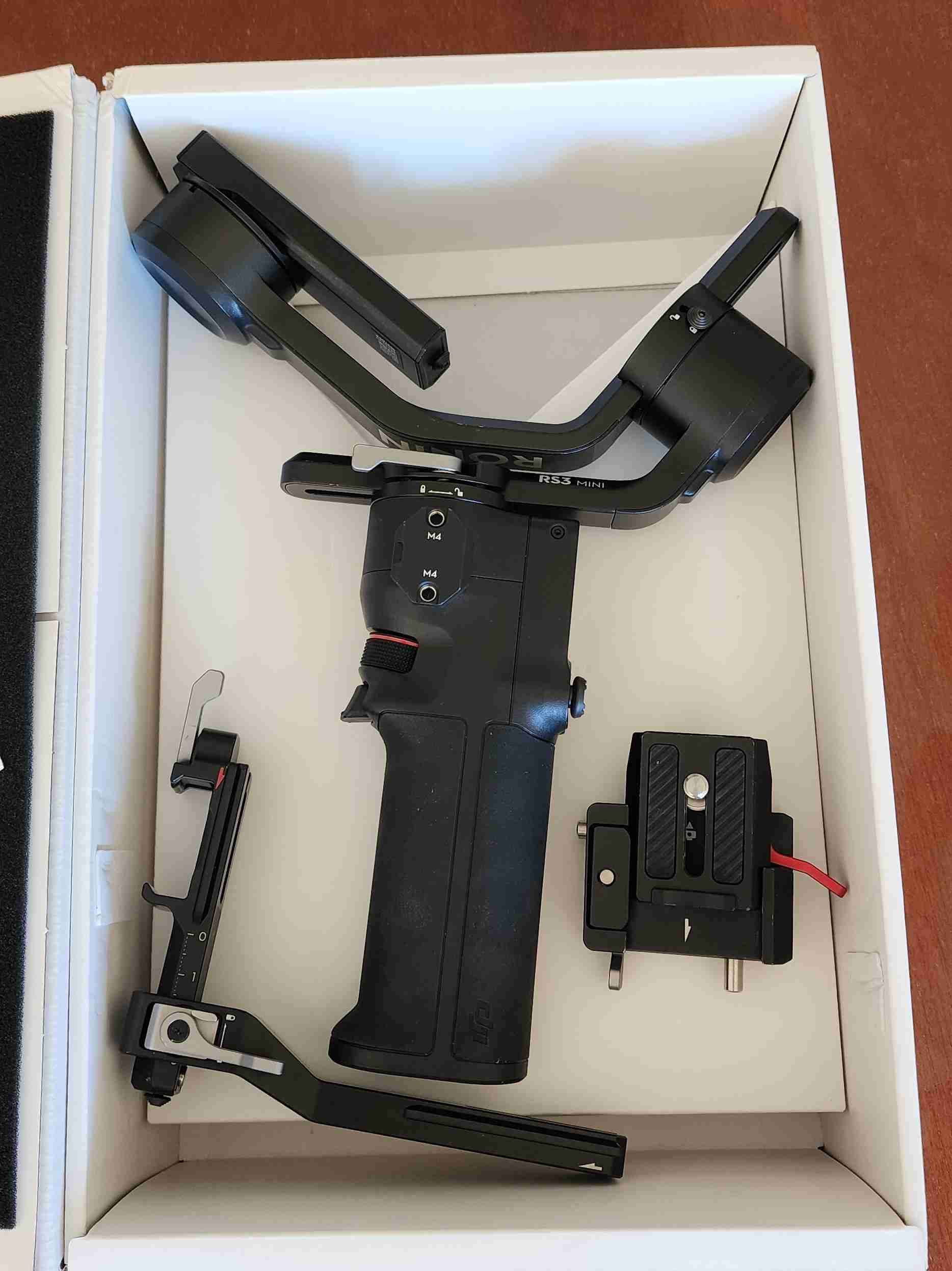 Estabilizador DJI RS 3 Mini - miniatura 3