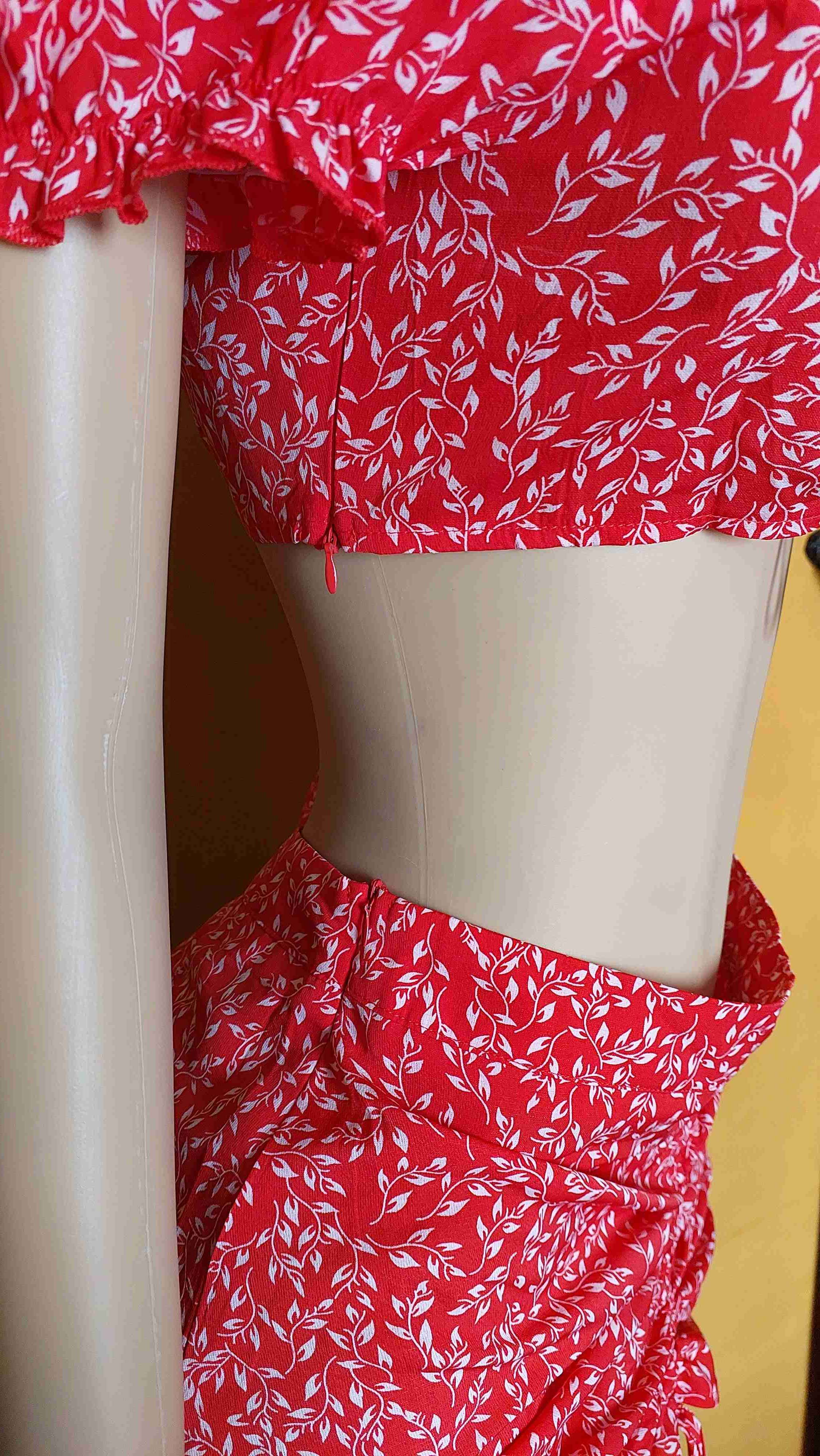 Conjunto shein floreado rojo L - miniatura 3