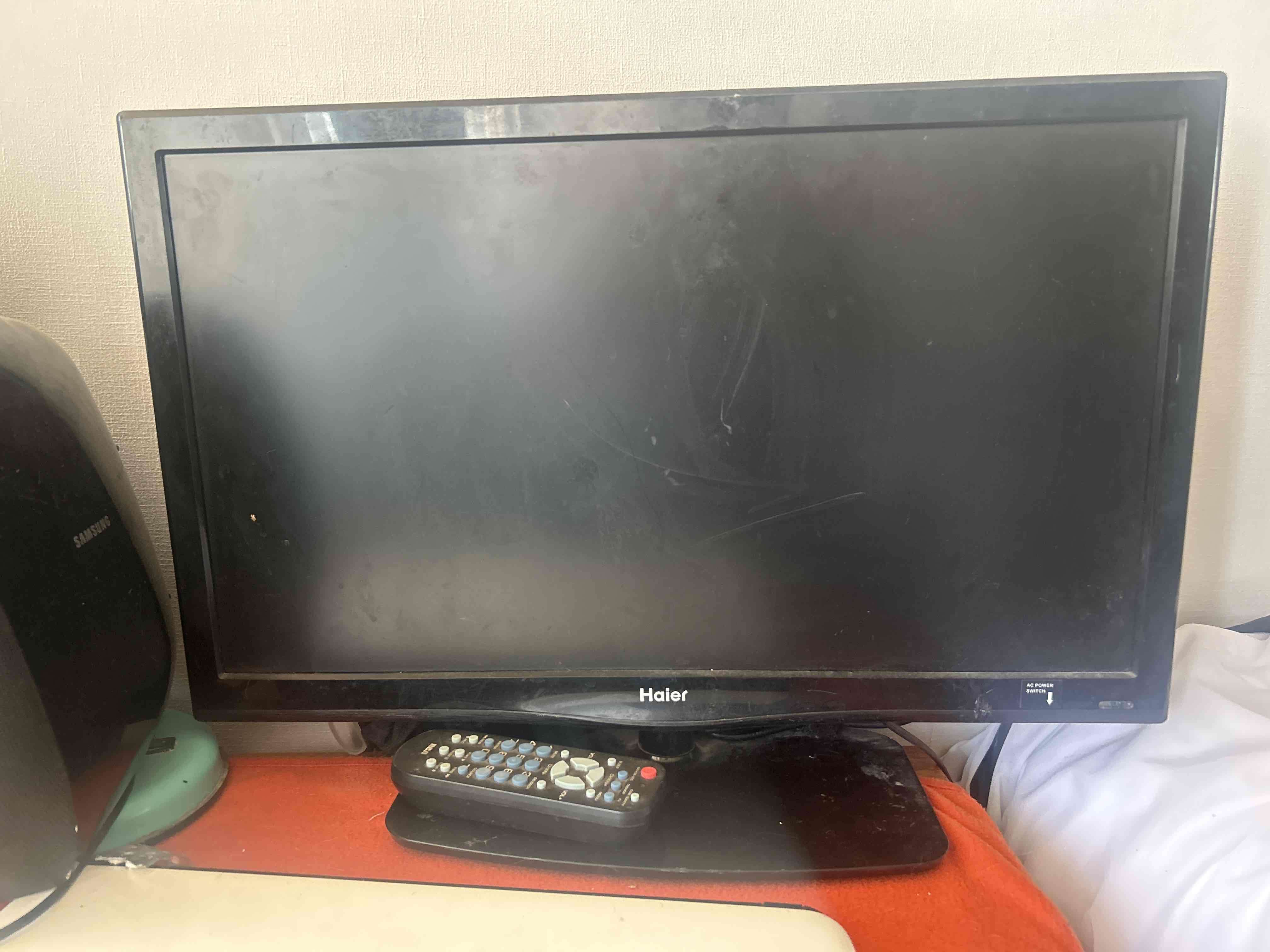 Televisor Haier 32 pulgadas - 1