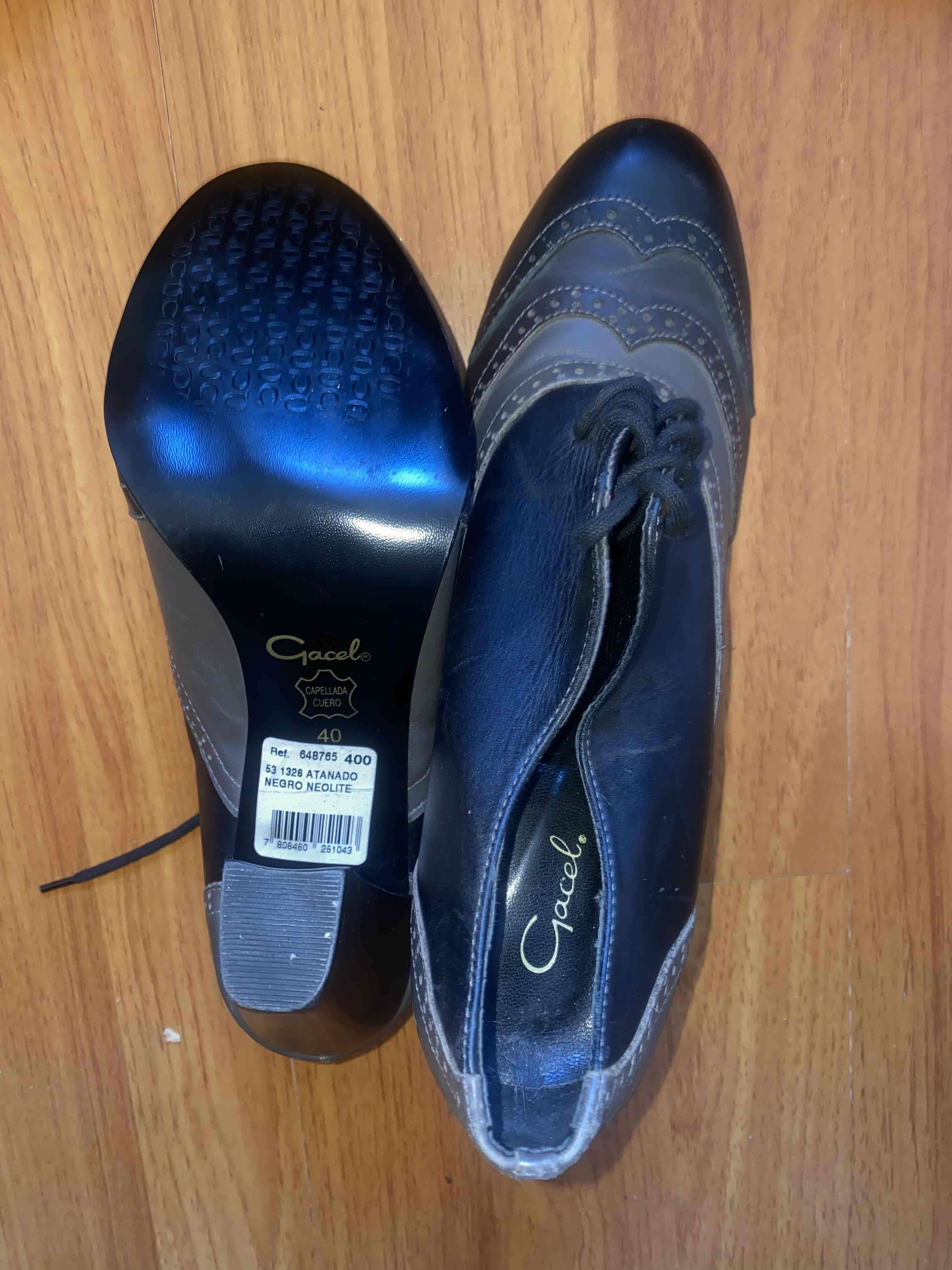 Zapatos de tacón Gazel negro y gris - 2