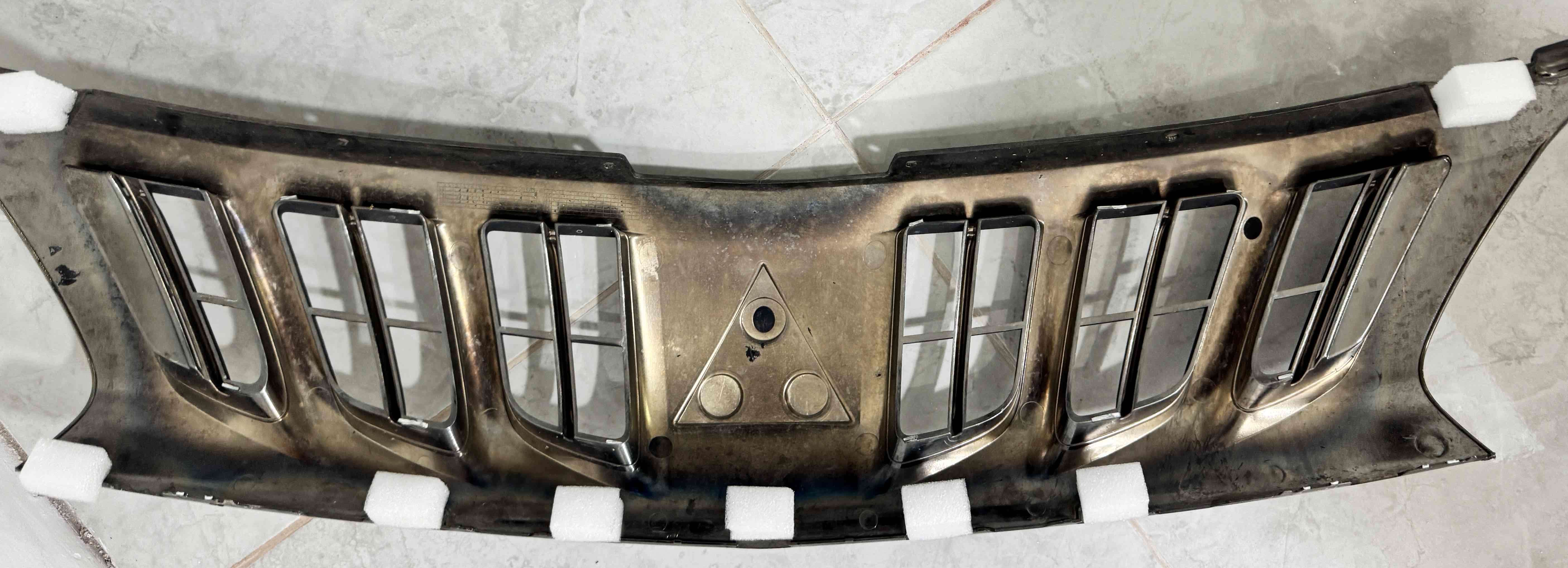 Máscara L200 2018 - 2