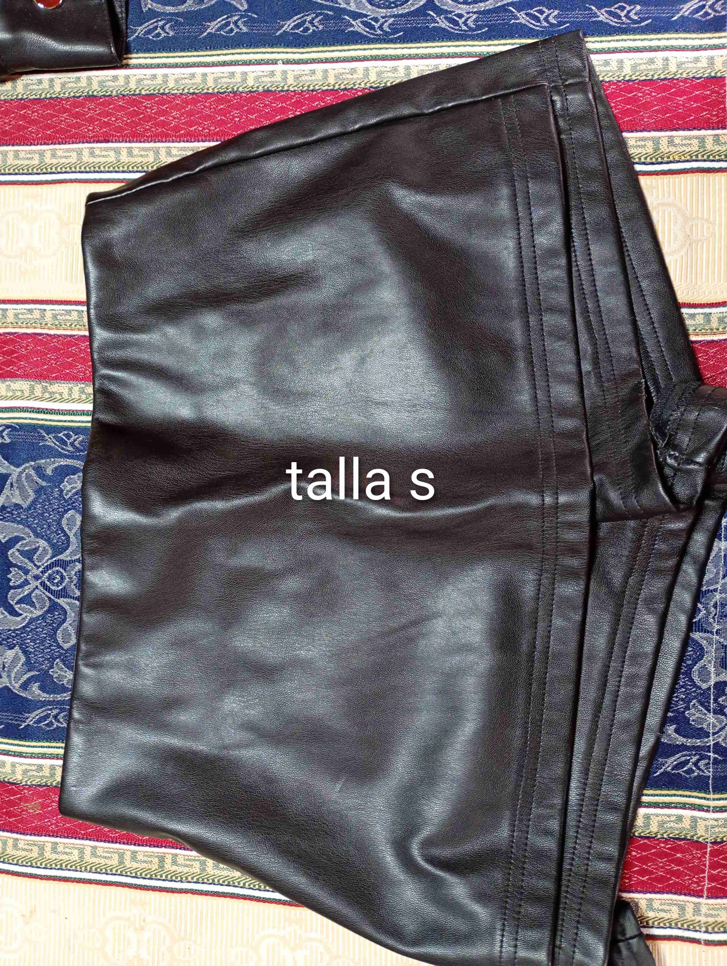 Conjunto de eco cuero negro y blanco - miniatura 3