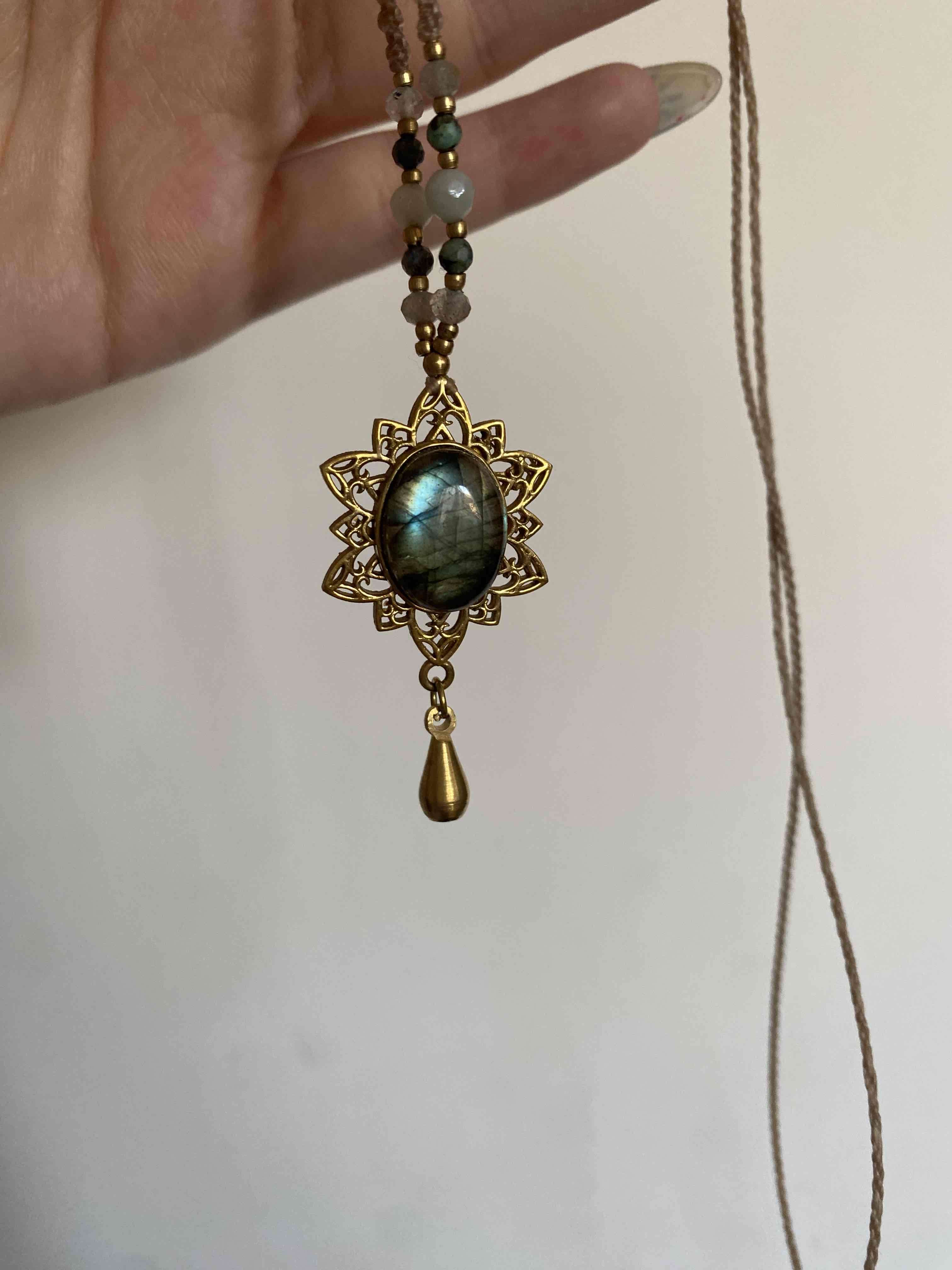 Collar con colgante de labradorita - miniatura 2