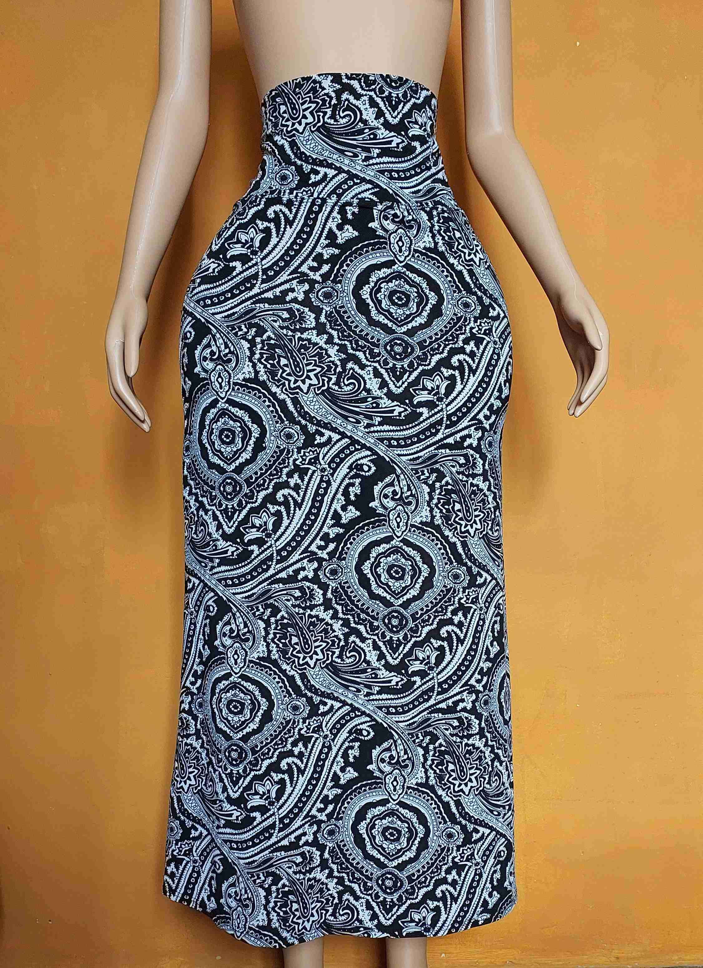 Maxifalda estampado negro y blanco - miniatura 2