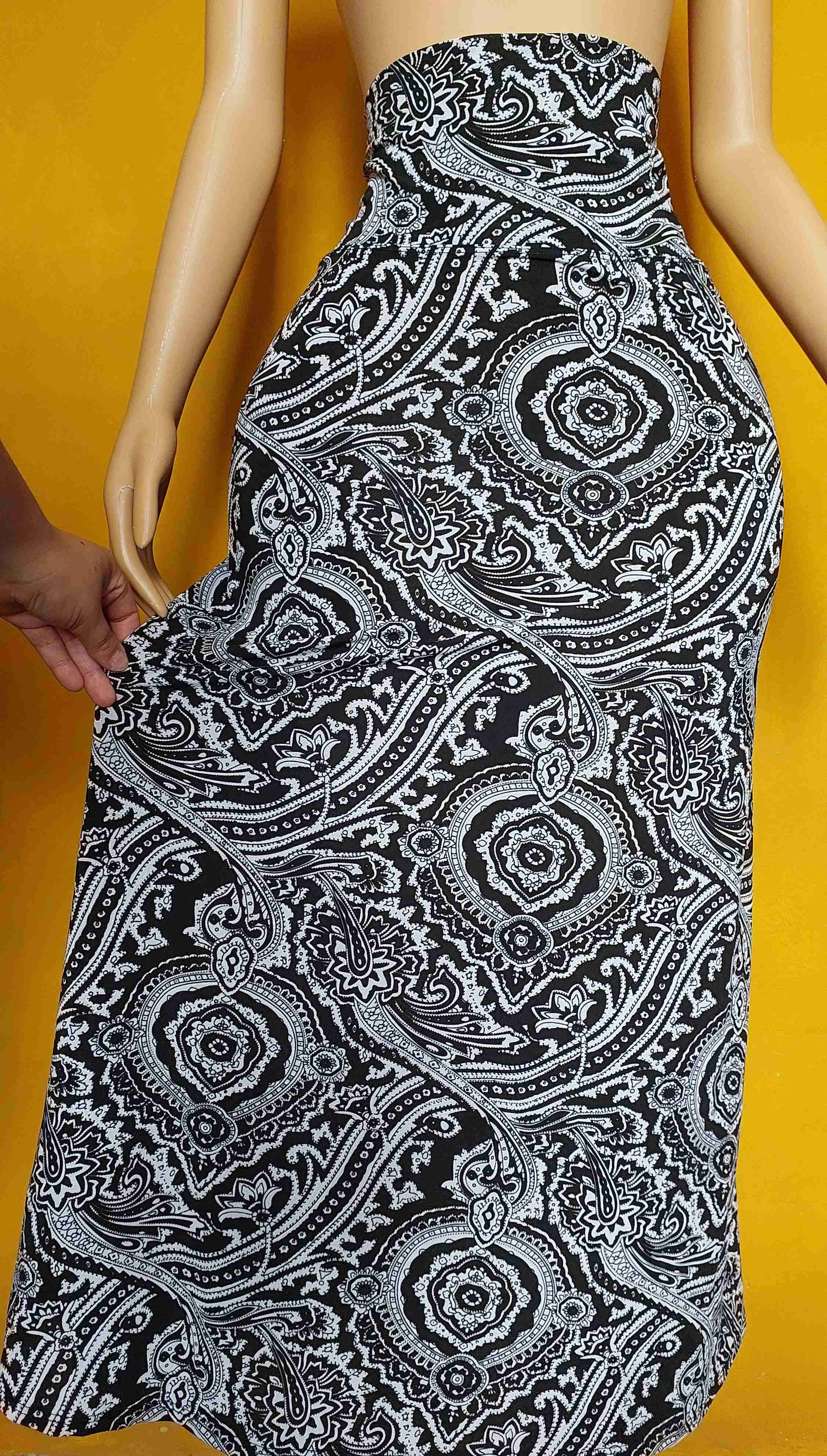 Maxifalda estampado negro y blanco - miniatura 3