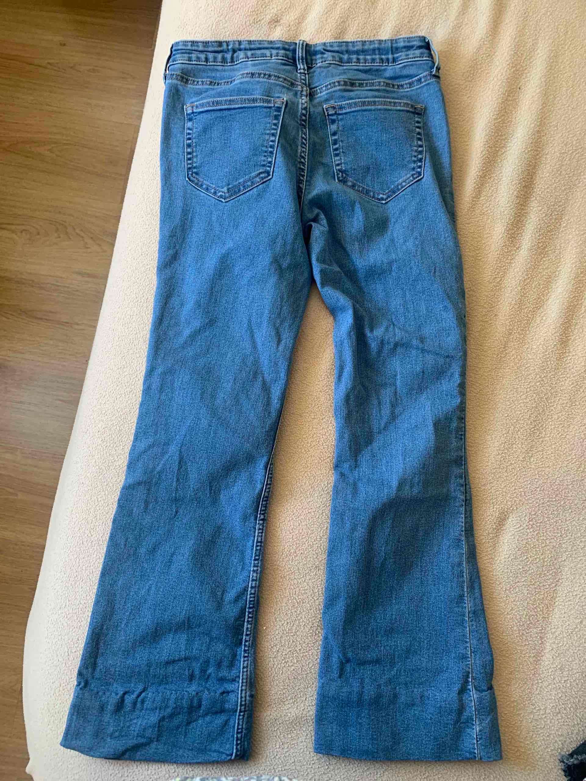 Jeans acampanados azul claro talla 12 H&M - miniatura 2