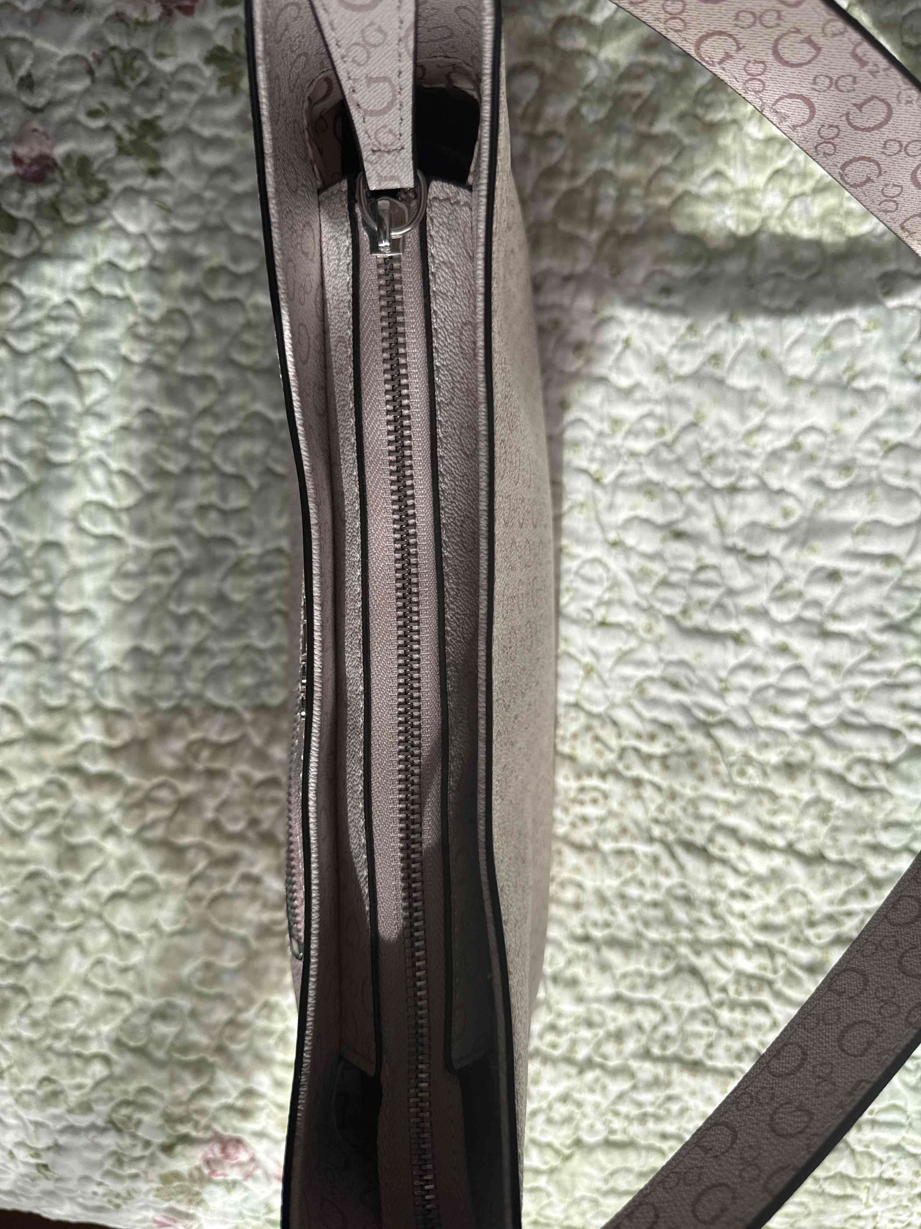 Cartera Guess rosada - miniatura 6