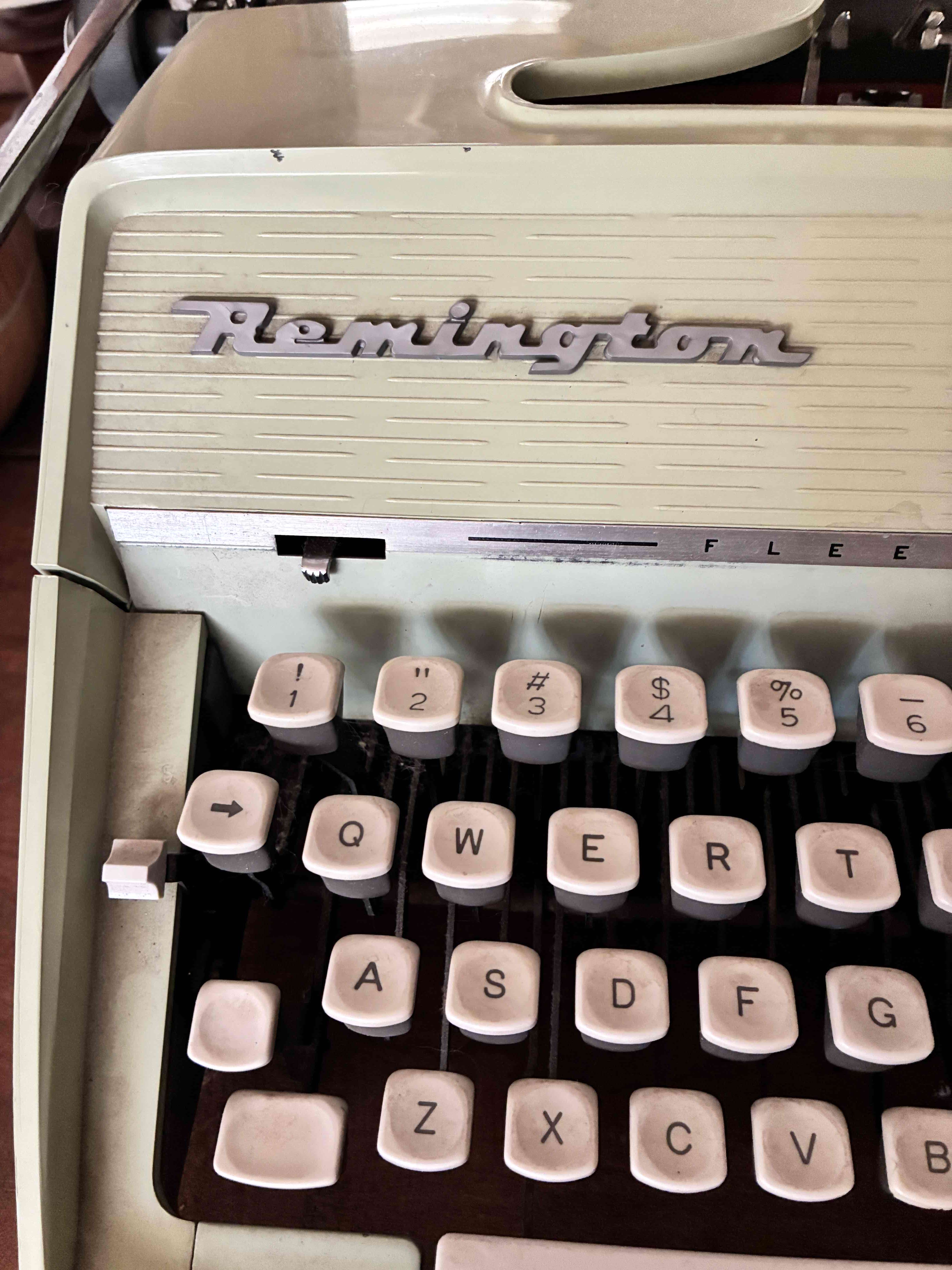 Máquina de escribir Remington vintage - 2