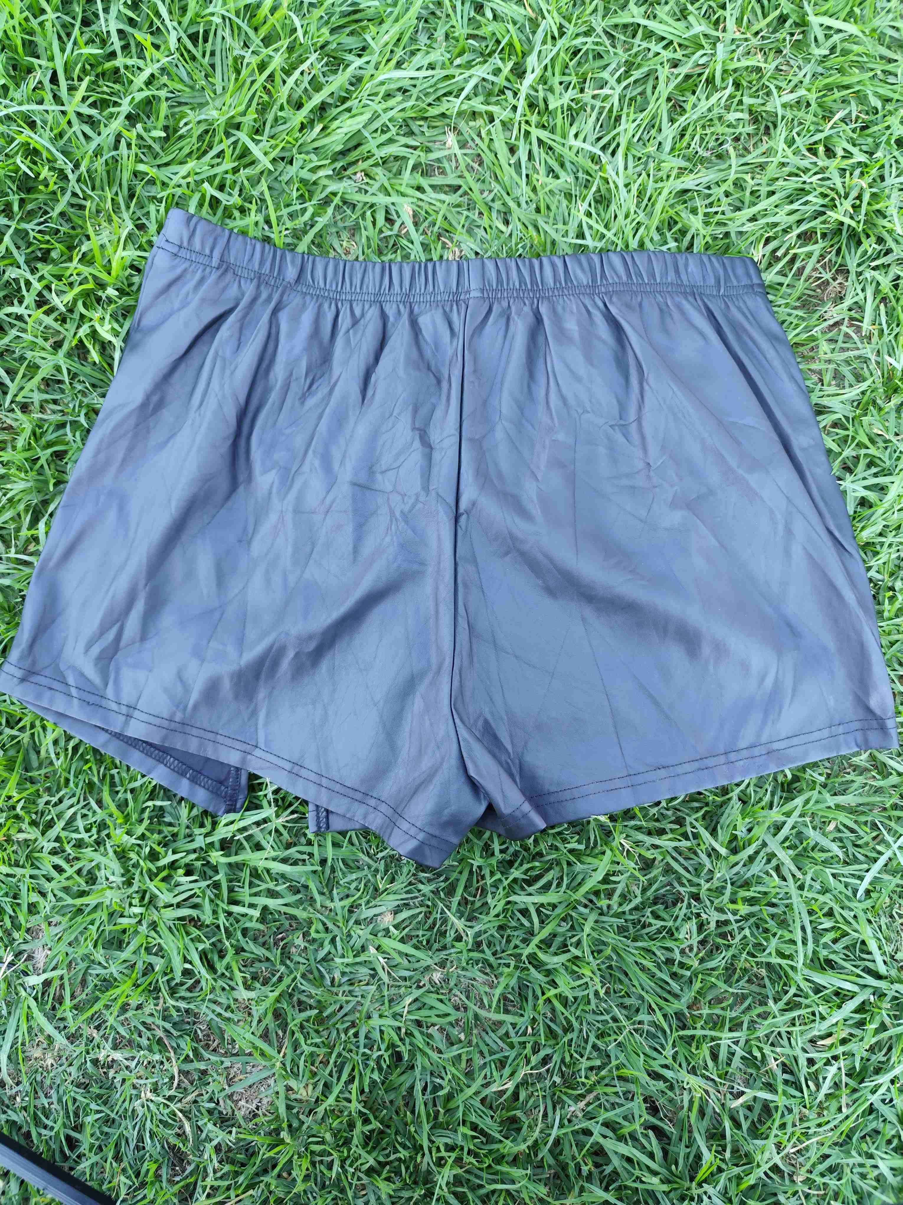 Mini falda short negra con cierre - 3