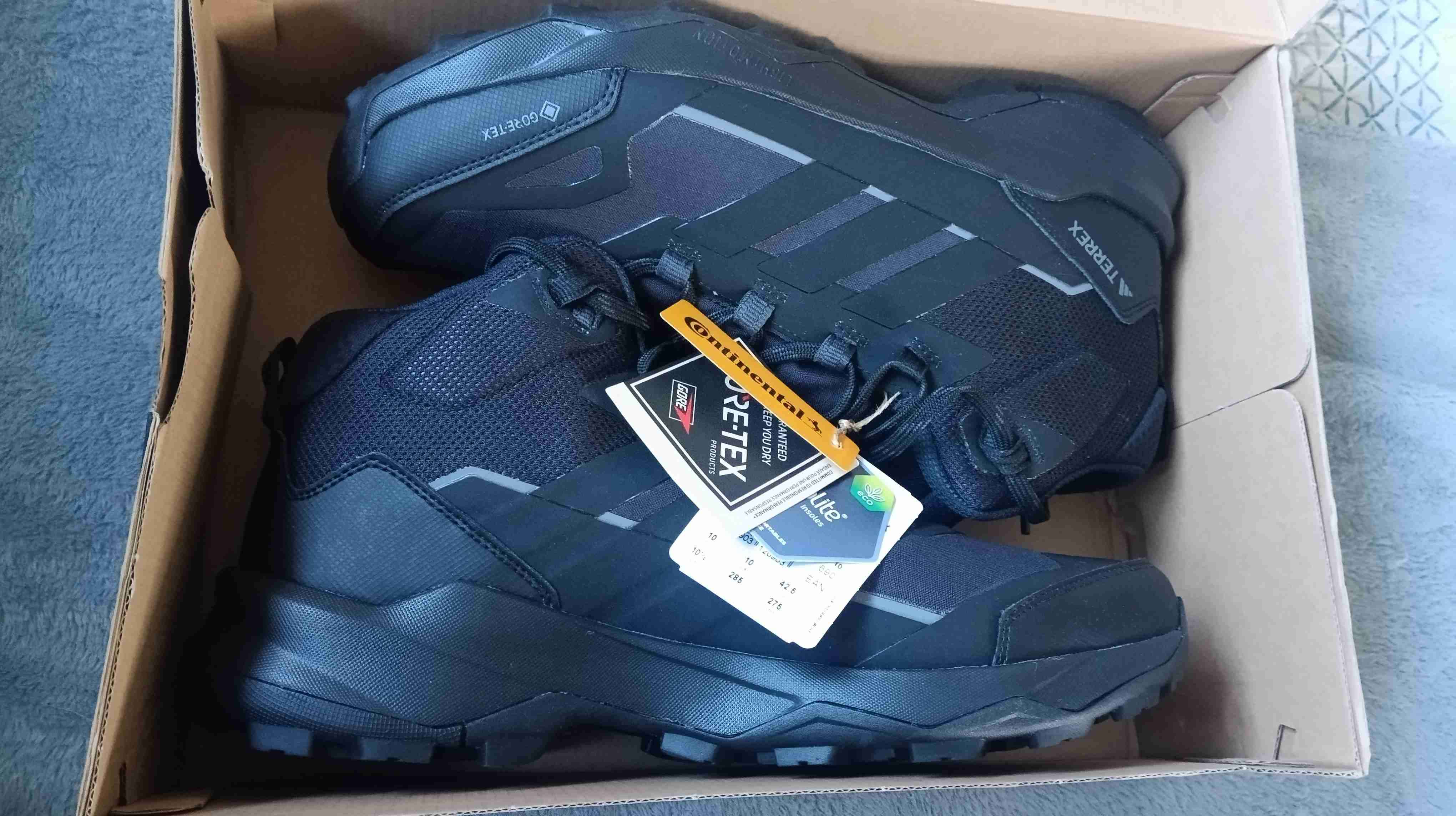 Zapatillas outdoor negros Gore-Tex - 1