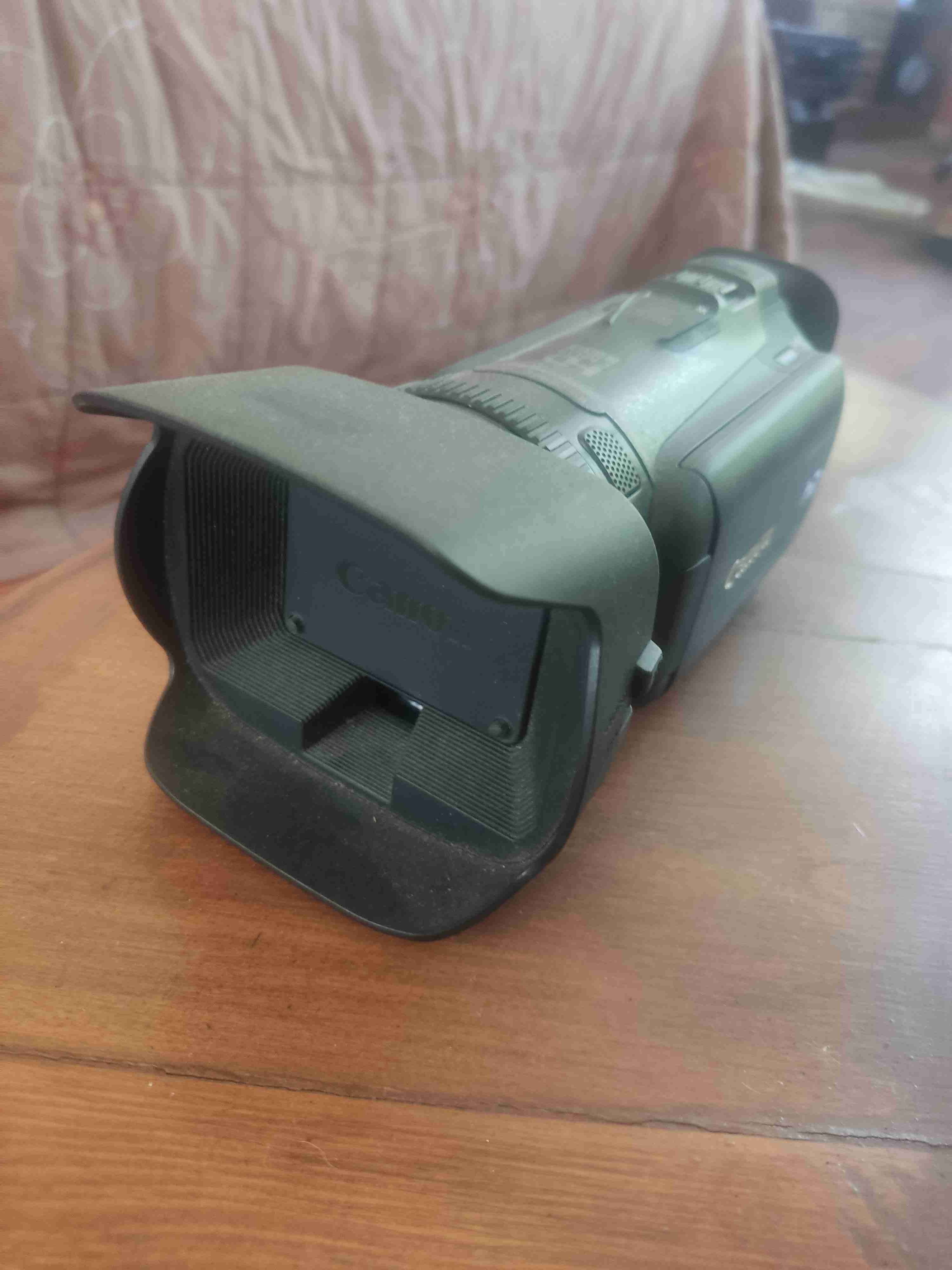 Videocámara Canon semiprofesional - 1