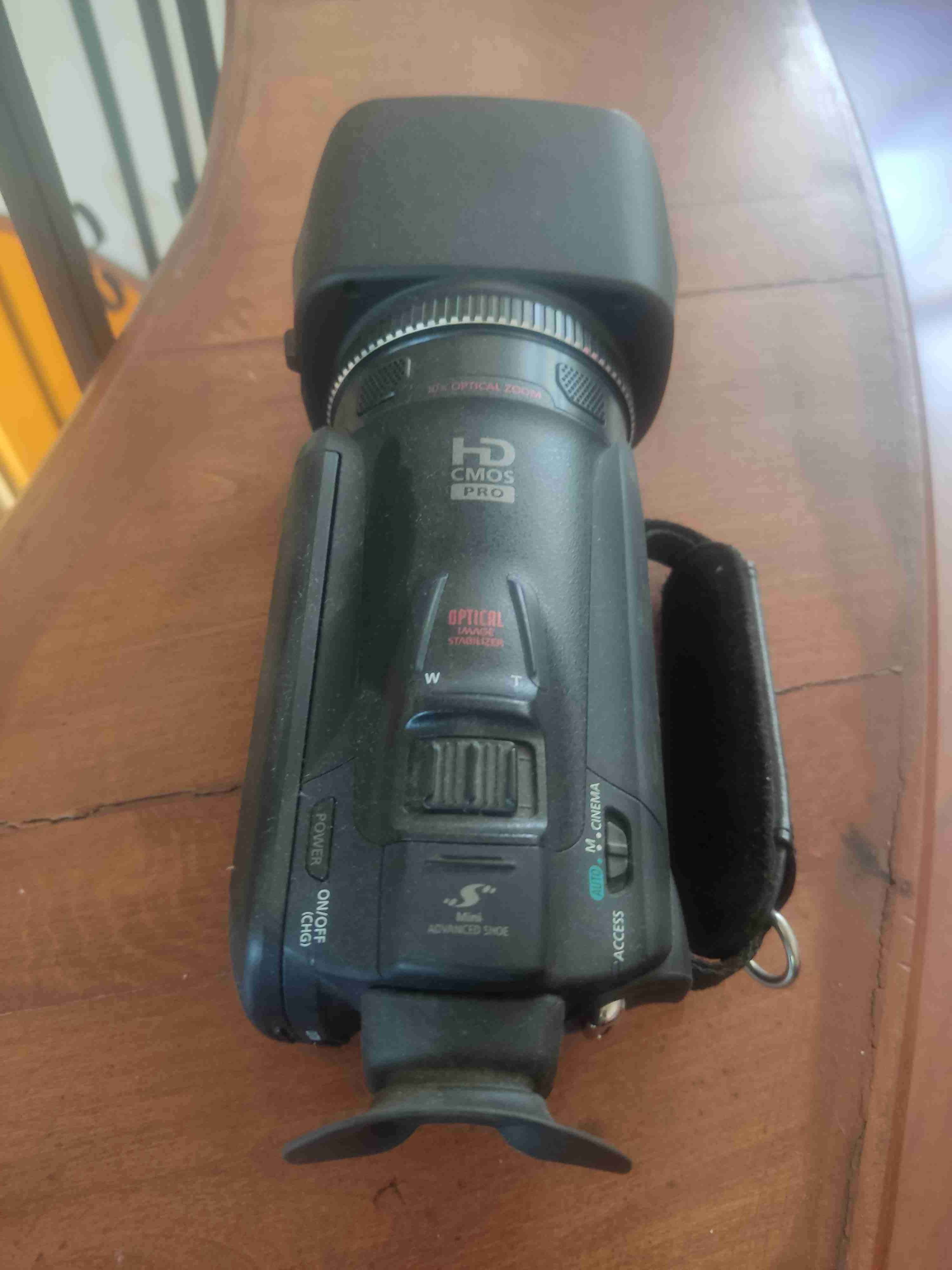 Videocámara Canon semiprofesional - 2