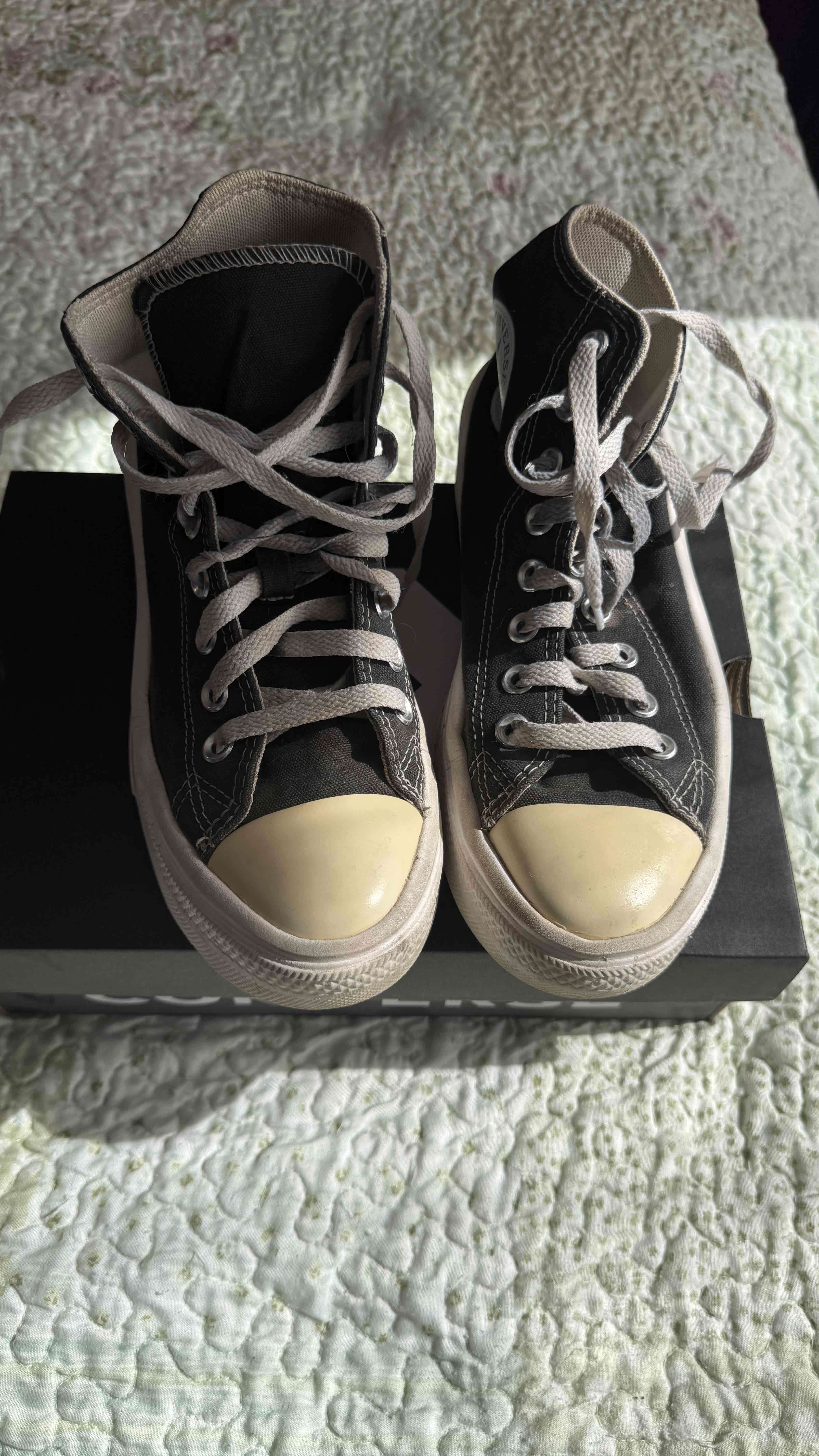 Zapatillas negras de lona clásicas - 1