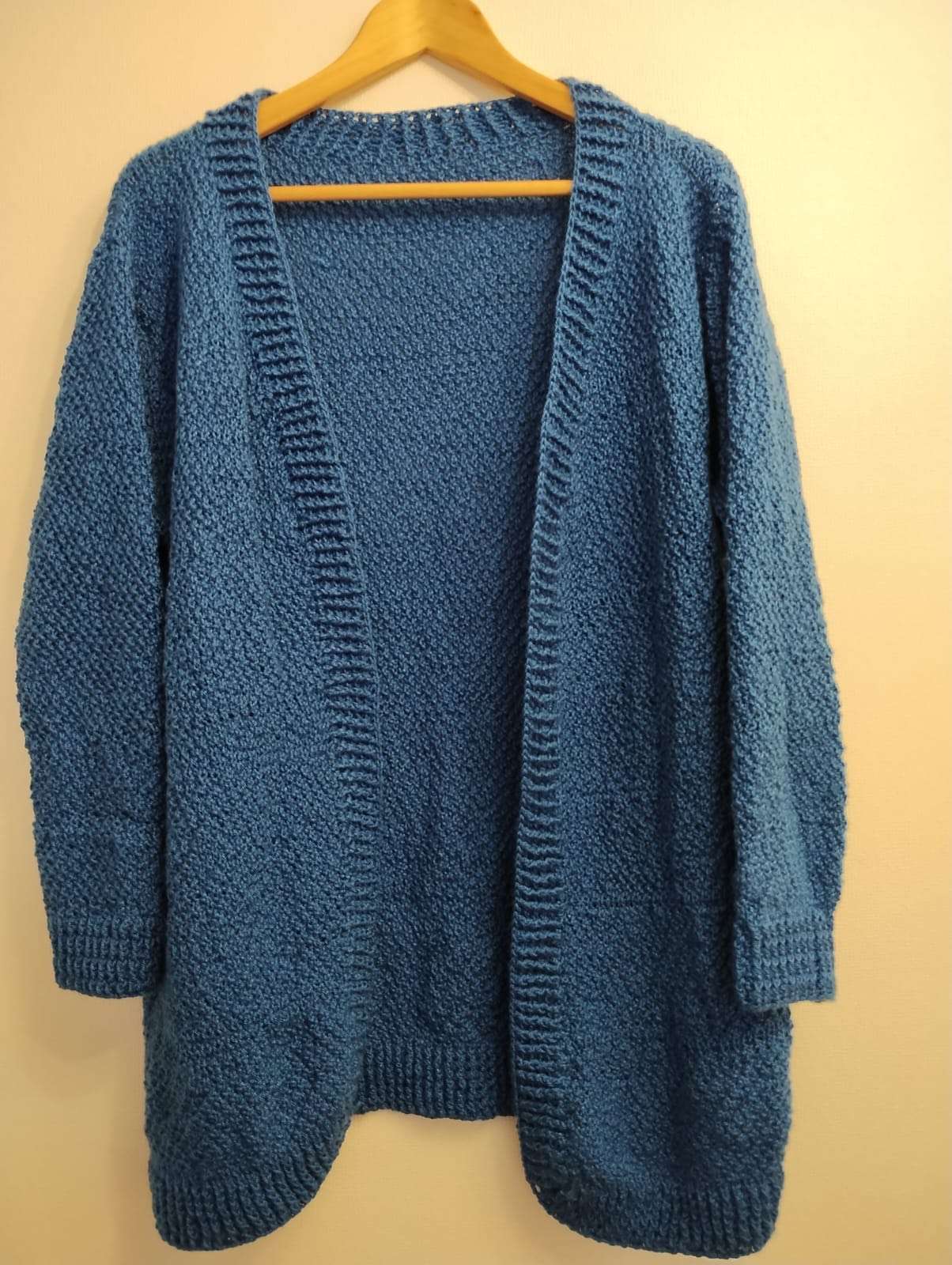 Cárdigan tejido azul