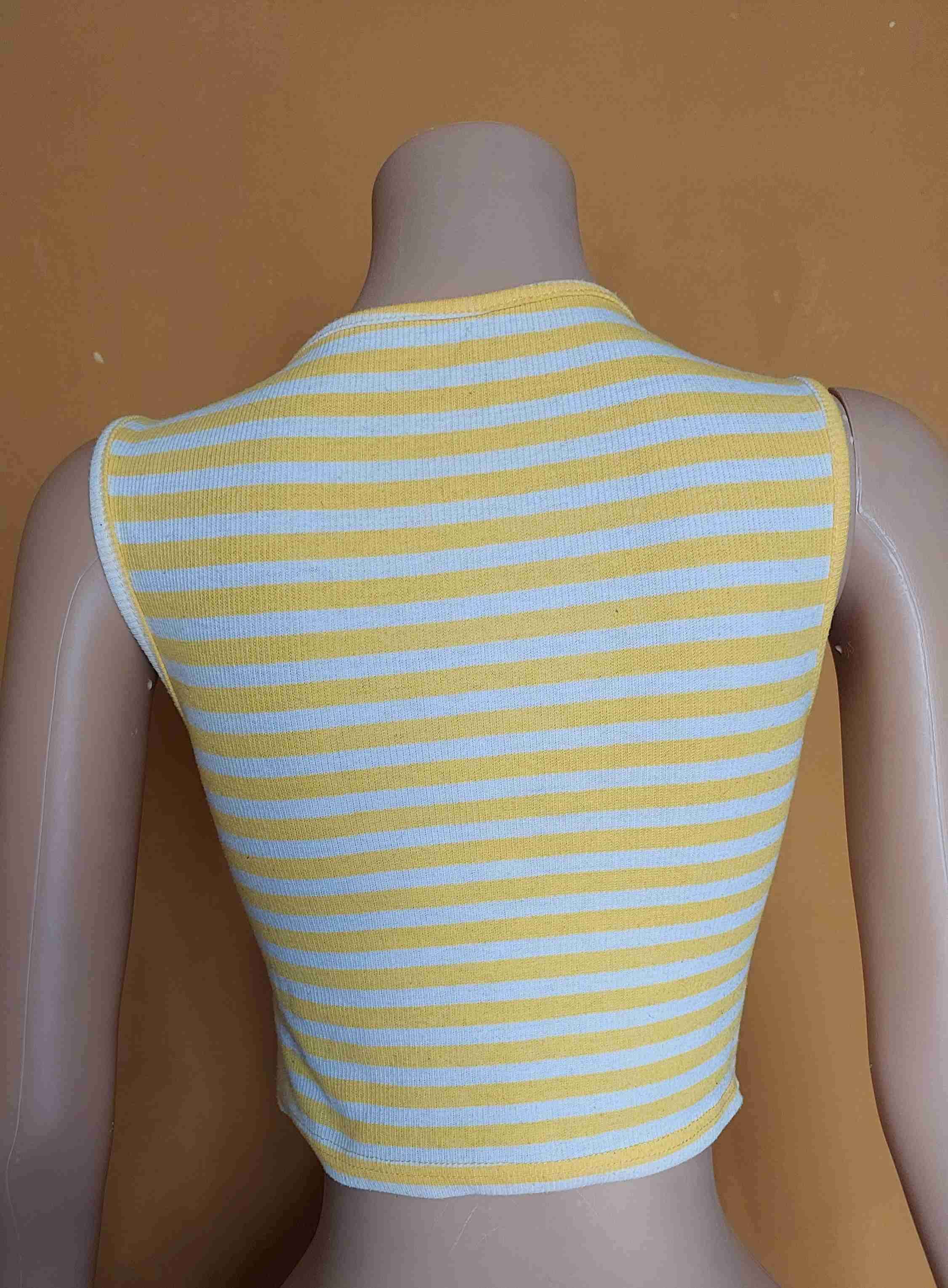 Crop top rayas amarillo y blanco - 2
