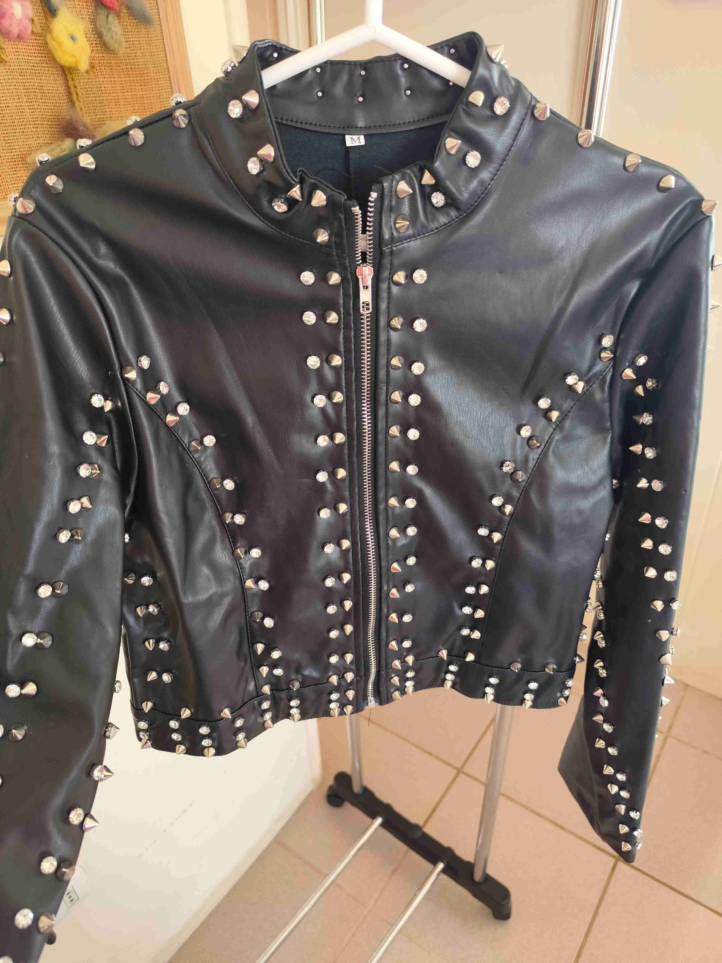 Chaqueta de cuero con tachas - miniatura 2