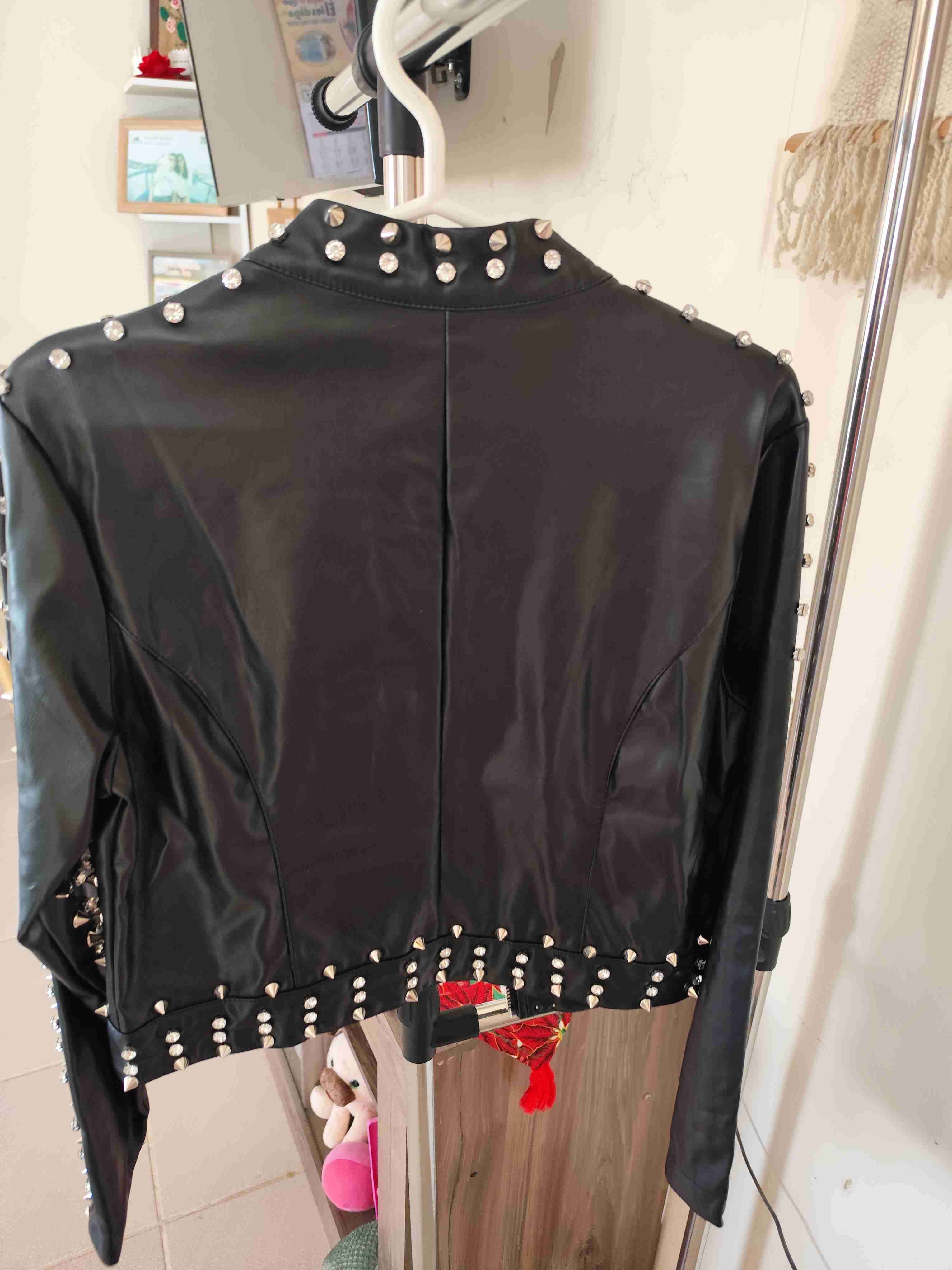 Chaqueta de cuero con tachas - miniatura 3