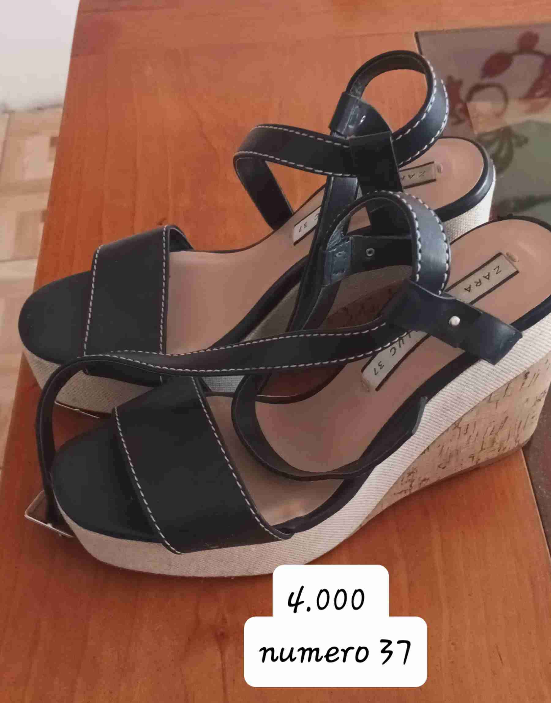 Sandalias plataforma negras Zara - 1