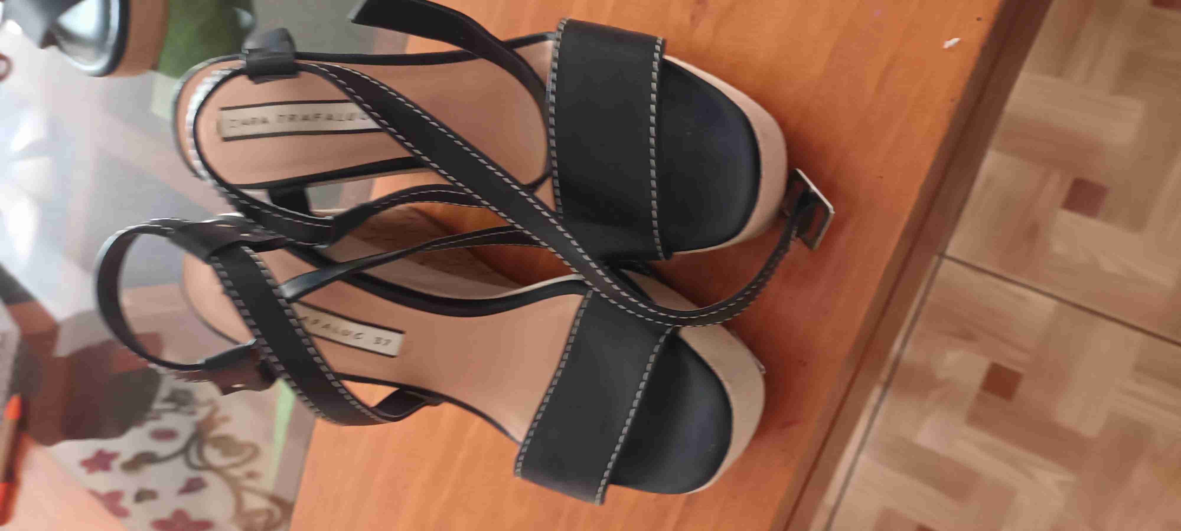 Sandalias plataforma negras Zara - 3