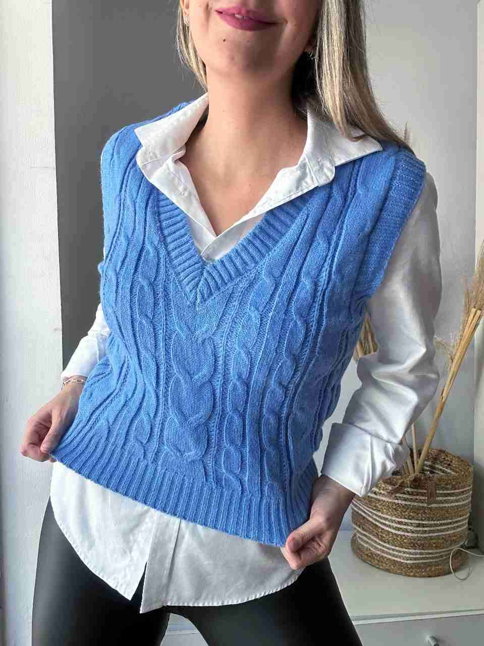 Chaleco tejido sin mangas azul - miniatura 3