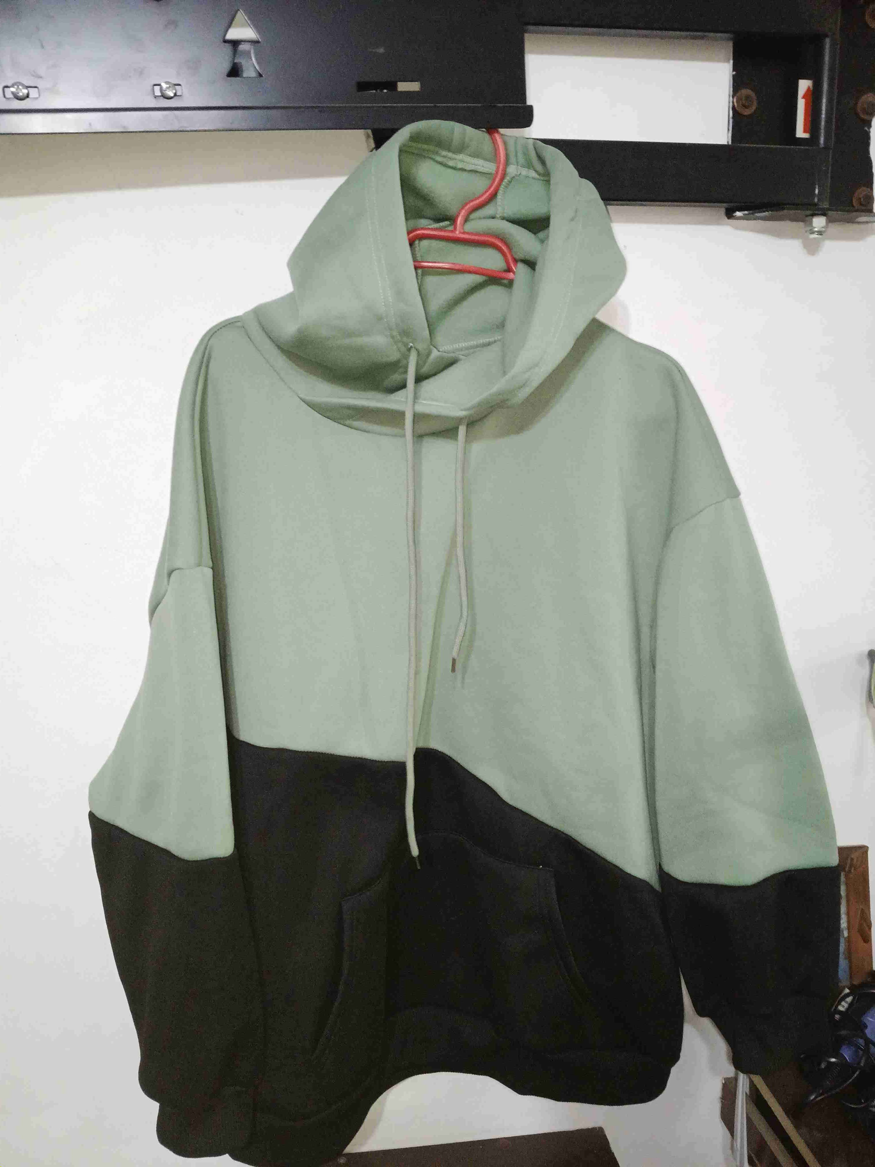 Chaqueta azul con cierre amarillo - miniatura 2