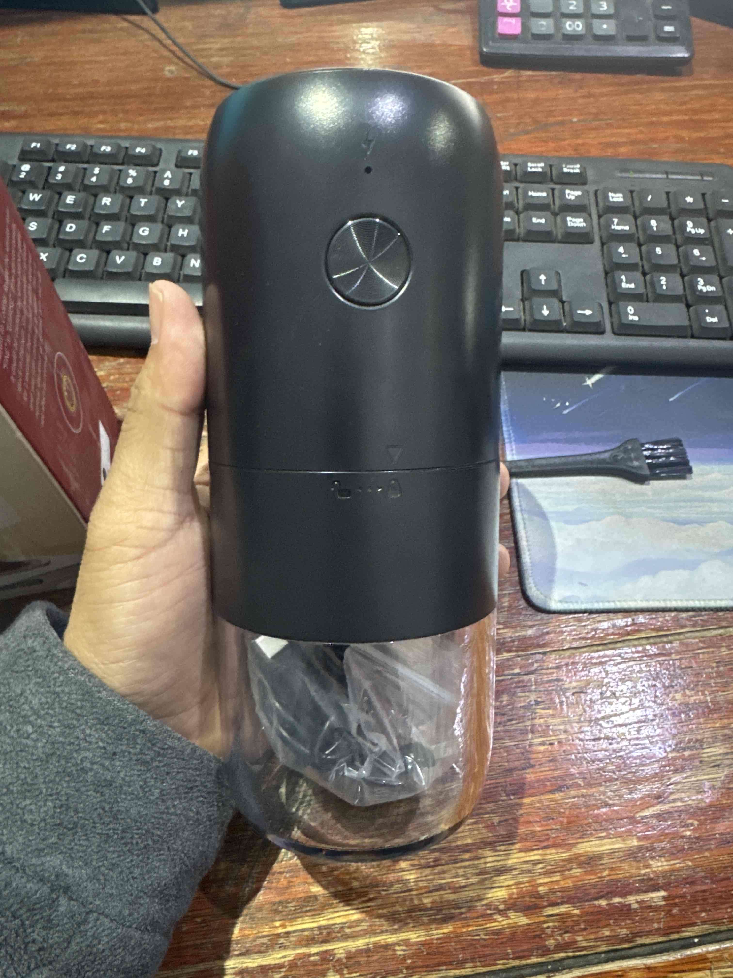 Molinillo de café eléctrico portátil - miniatura 2