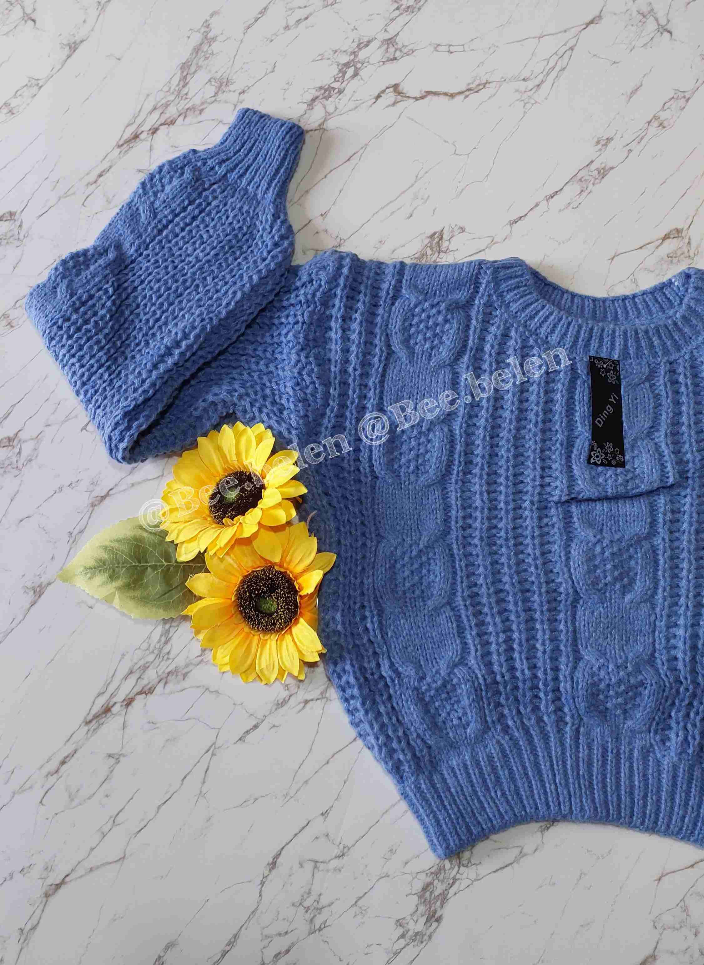 Suéter azul tejido de punto - miniatura 2